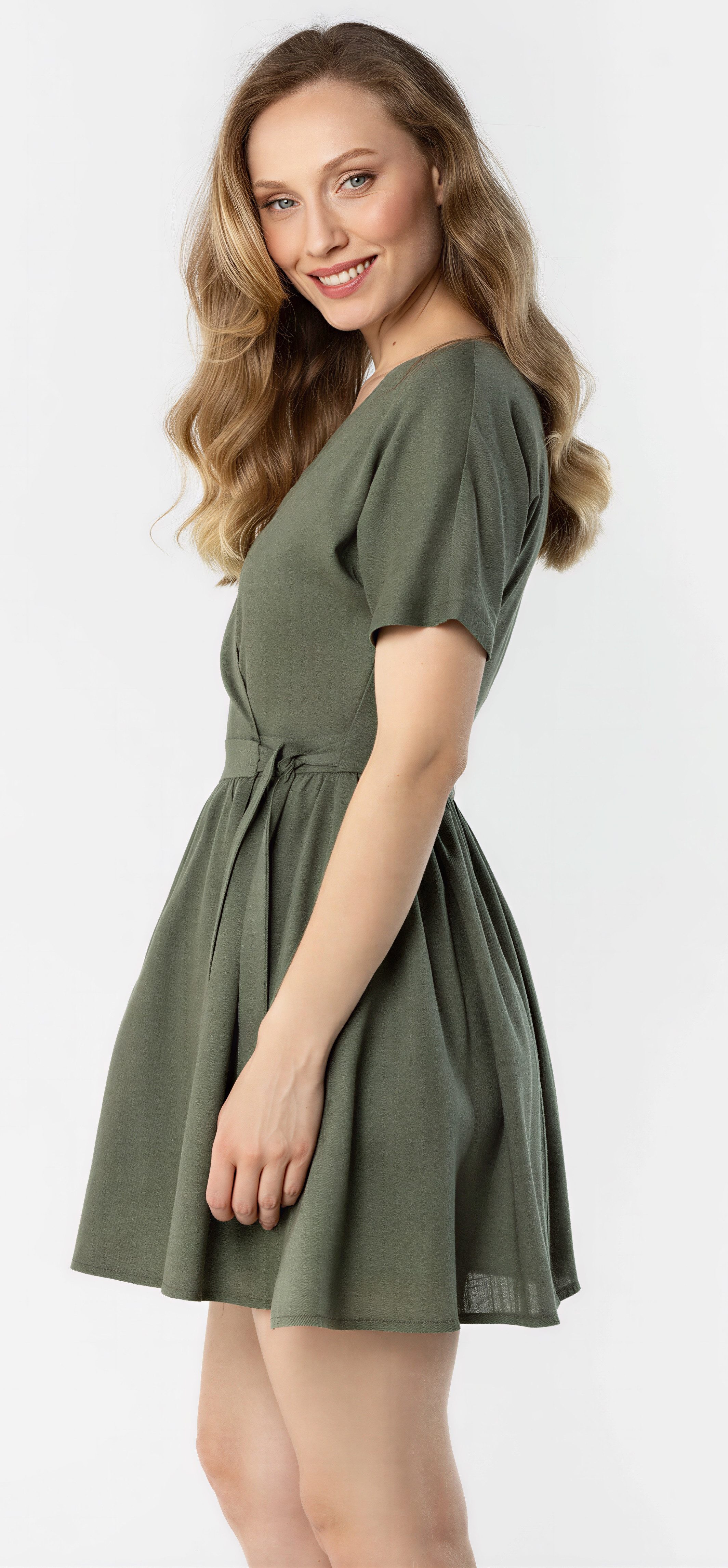 Awama Wickelkleid mit V-Ausschnitt und Bindeband