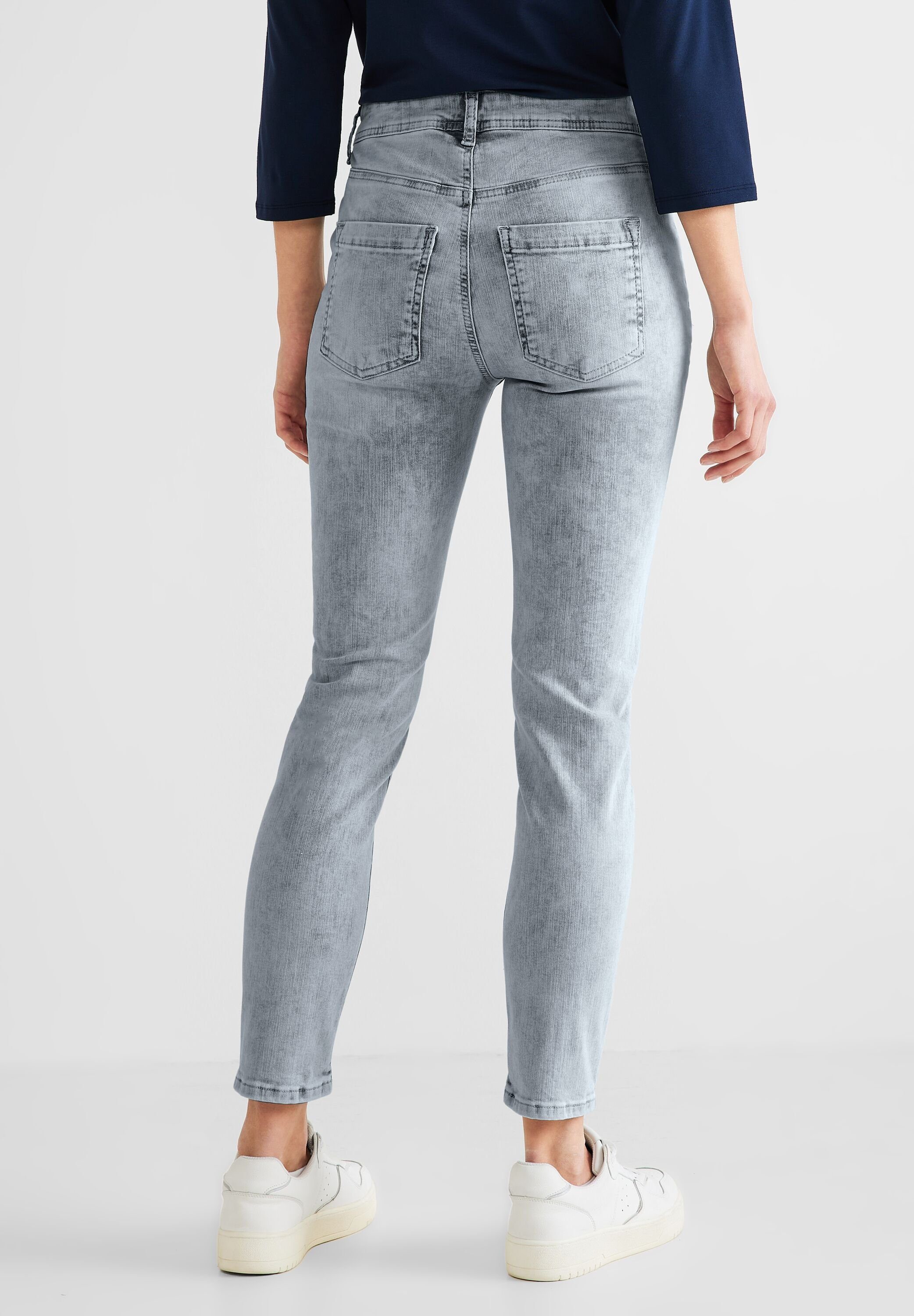 STREET ONE Bleach Taschen Light Street One Jeans in Fit (1-tlg) Grey Slim-fit-Jeans Slim
