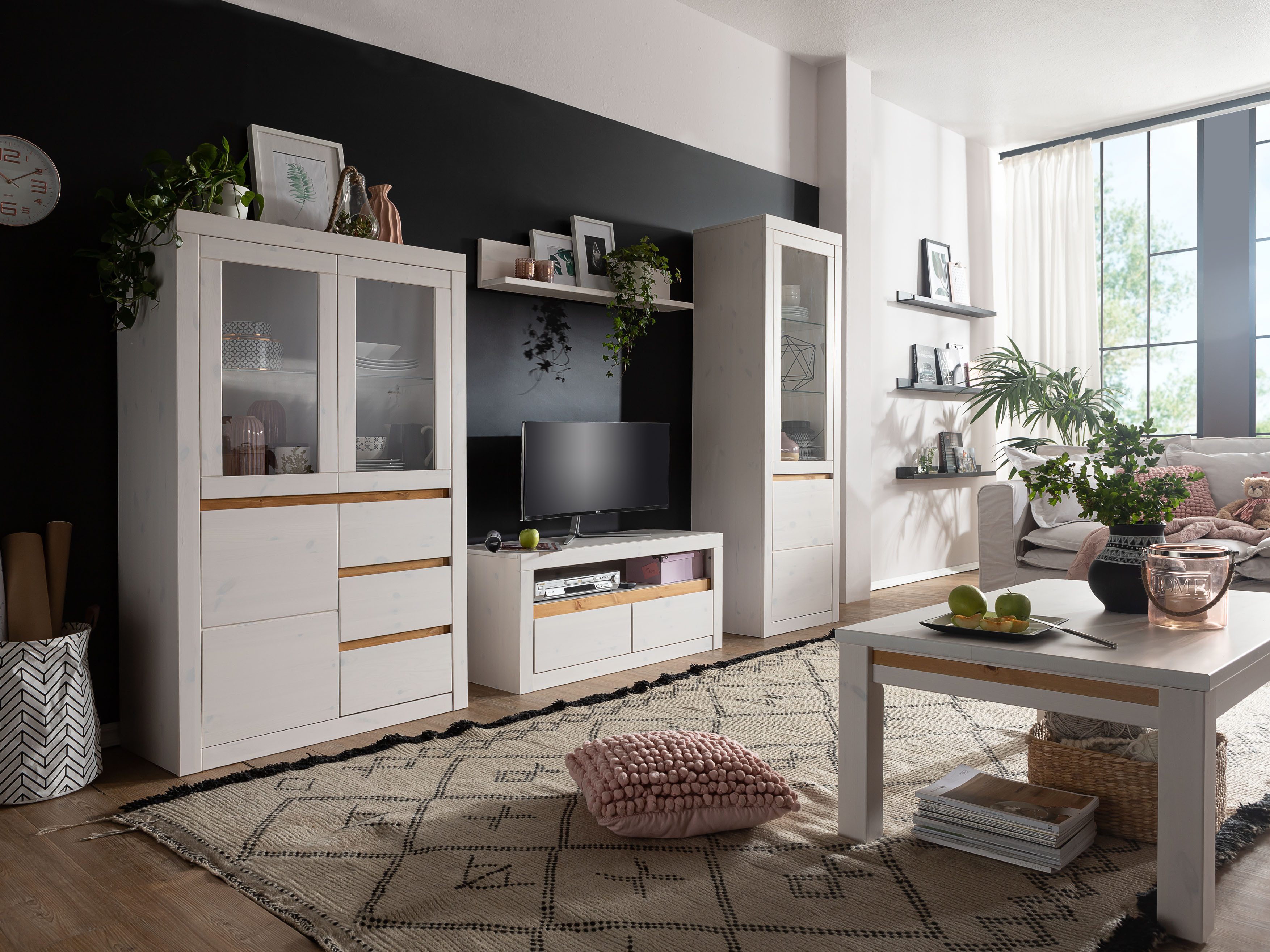 Woodroom Highboard Weimar (95 x 150 x 42 cm), Hochschrank massive Kiefer weiß gewachst