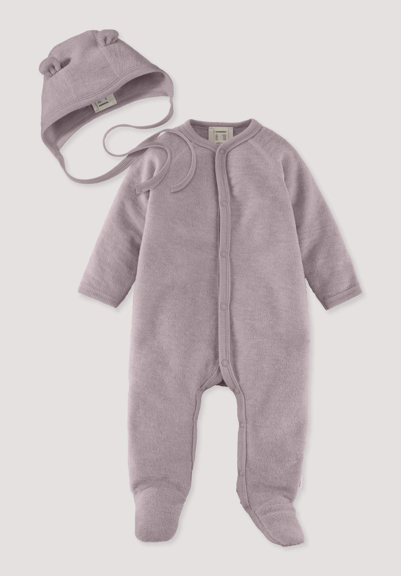 Hessnatur Erstausstattungspaket aus reiner Bio-Merinowolle (Set, 1-tlg., Overall und Häubchen)