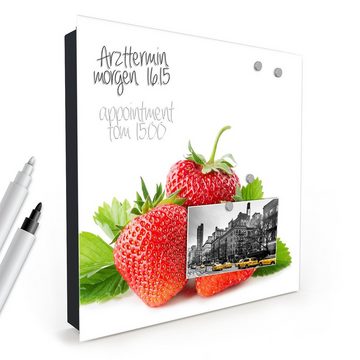 Primedeco Schlüsselkasten Magnetpinnwand mit Glasfront Drei Erdbeeren mit Blättern (1 St)