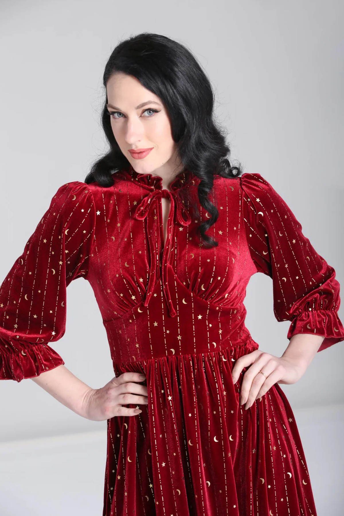 Hell Bunny A-Linien-Kleid Galactica Samt Dress Rot Gothic Sterne Mond – Bild 4 von 5