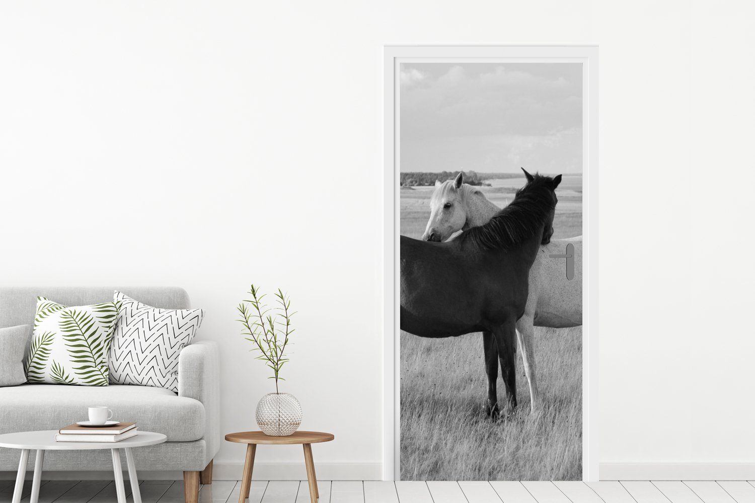 Pferde Landleben, - MuchoWow Porträt St), Türtapete Tür, Türaufkleber, - - (1 Schwarz-Weiß - 75x205 cm Matt, bedruckt, Tiere für Fototapete