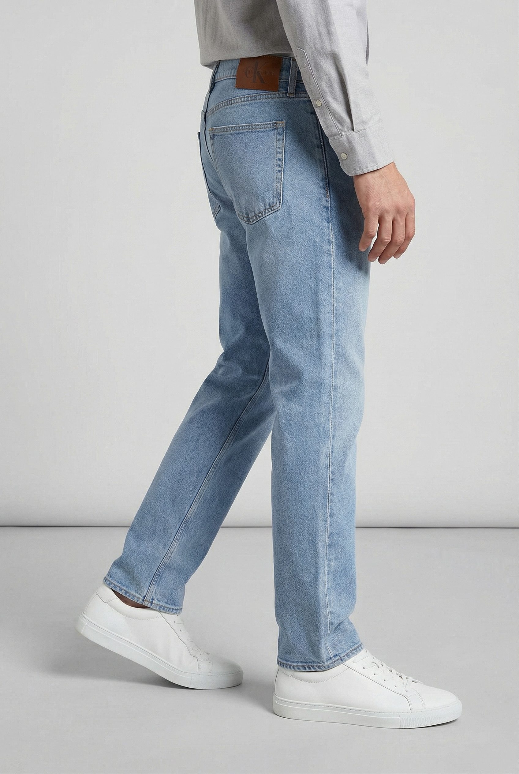 Calvin Klein Jeans Gerade Jeans STANDARD STRAIGHT Regular fit mit gerader Beinform