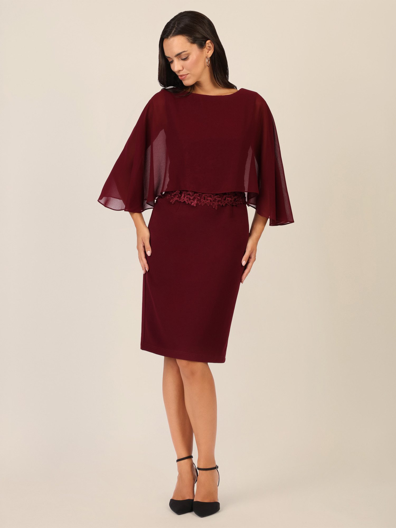 Apart Abendkleid in Lagenoptik mit Spitzenborte günstig online kaufen