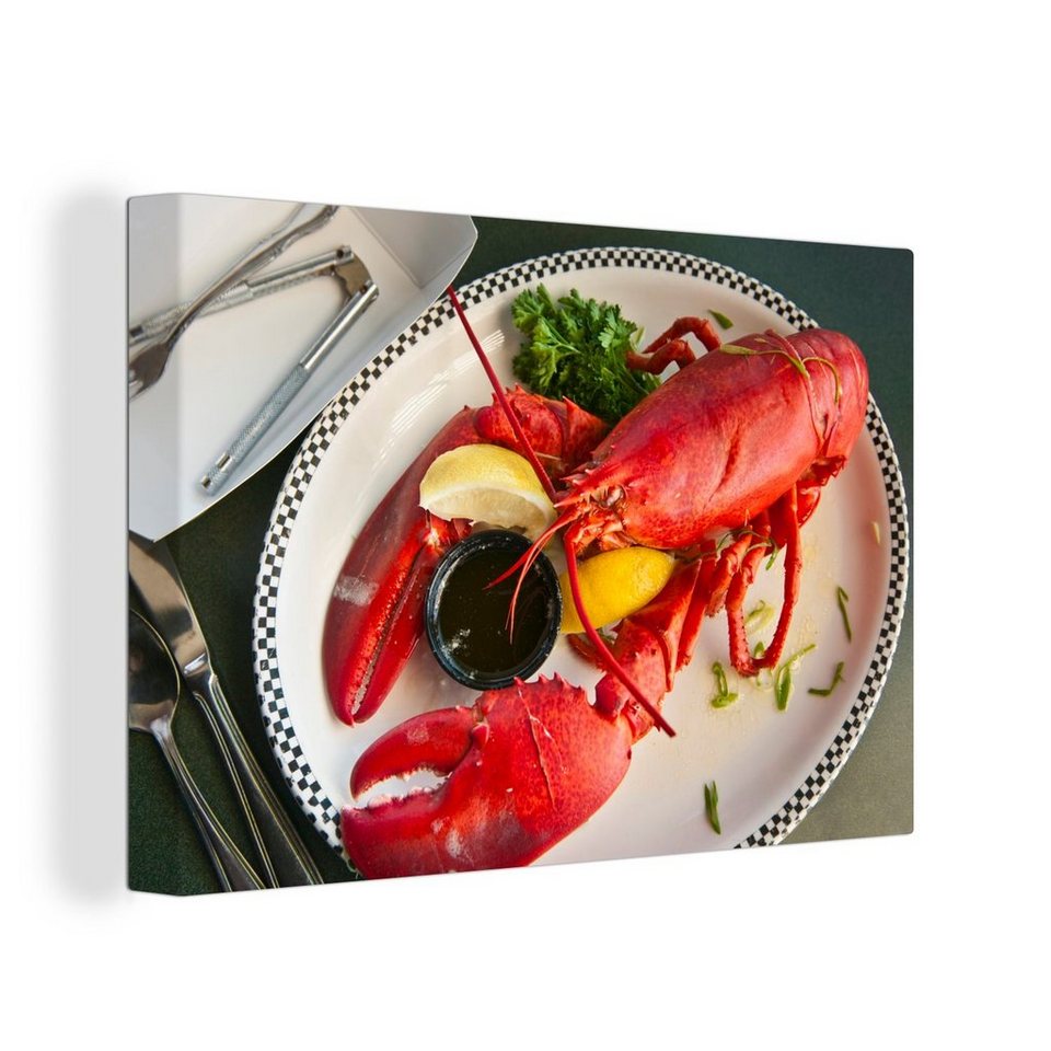OneMillionCanvasses® Leinwandbild Ein ganzer Hummer wird auf einem Teller  mit Gemüse serviert, (1 St), Wandbild Leinwandbilder, Aufhängefertig,  Wanddeko, 30x20 cm