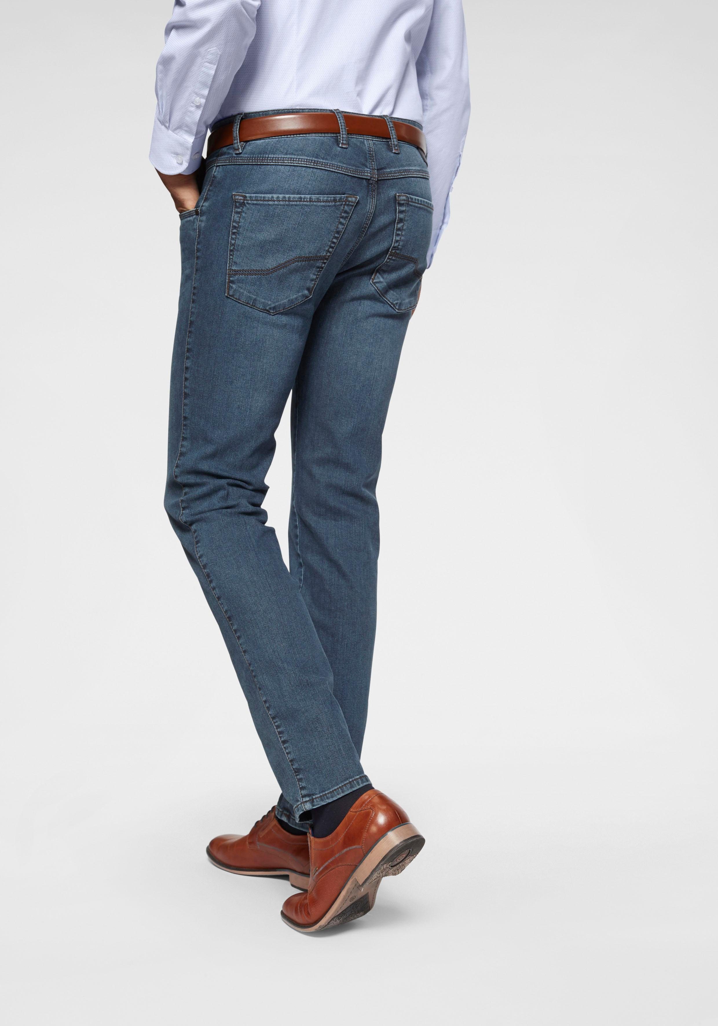 bugatti Regular-fit-Jeans »Flexcity« passt sich der Bewegung an