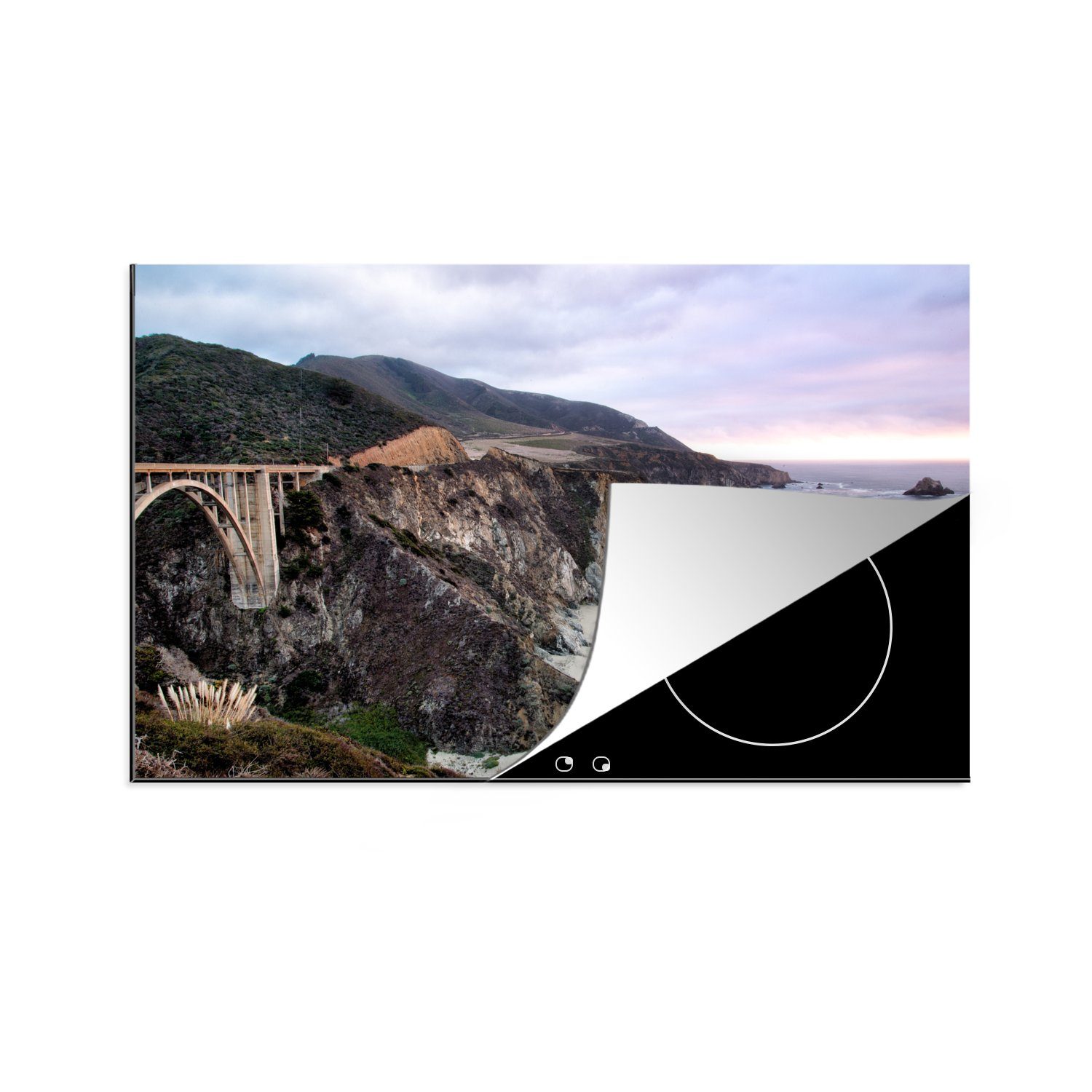 MuchoWow Herdblende-/Abdeckplatte Bixby Creek Bridge an der Küste von Big Sur in Amerika, Vinyl, (1 tlg), 81x52 cm, Induktionskochfeld Schutz für die küche, Ceranfeldabdeckung