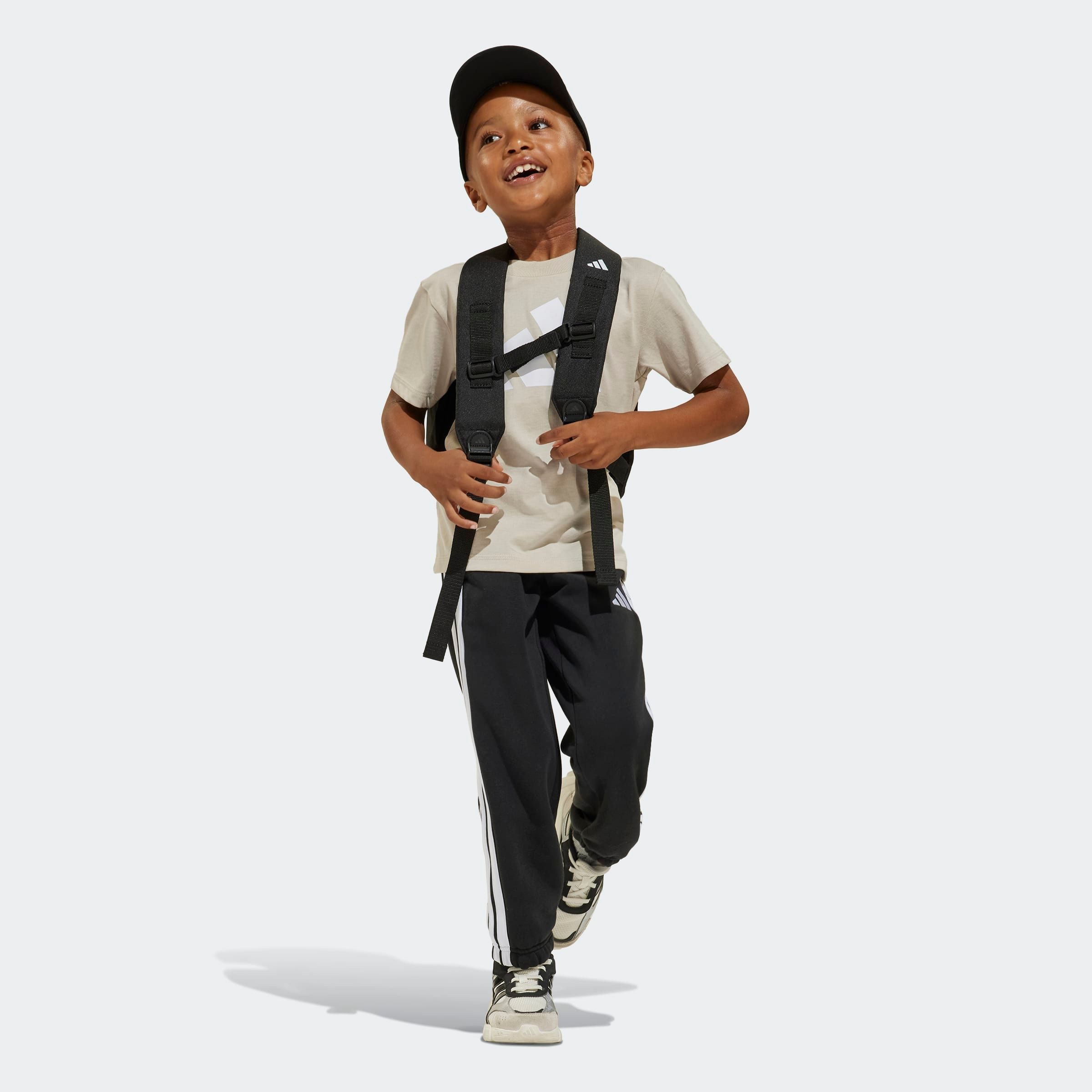 adidas Sportswear Sporthose ESSENTIALS KIDS sportlicher Stil, für Kinder, aus Baumwolle und Polyester