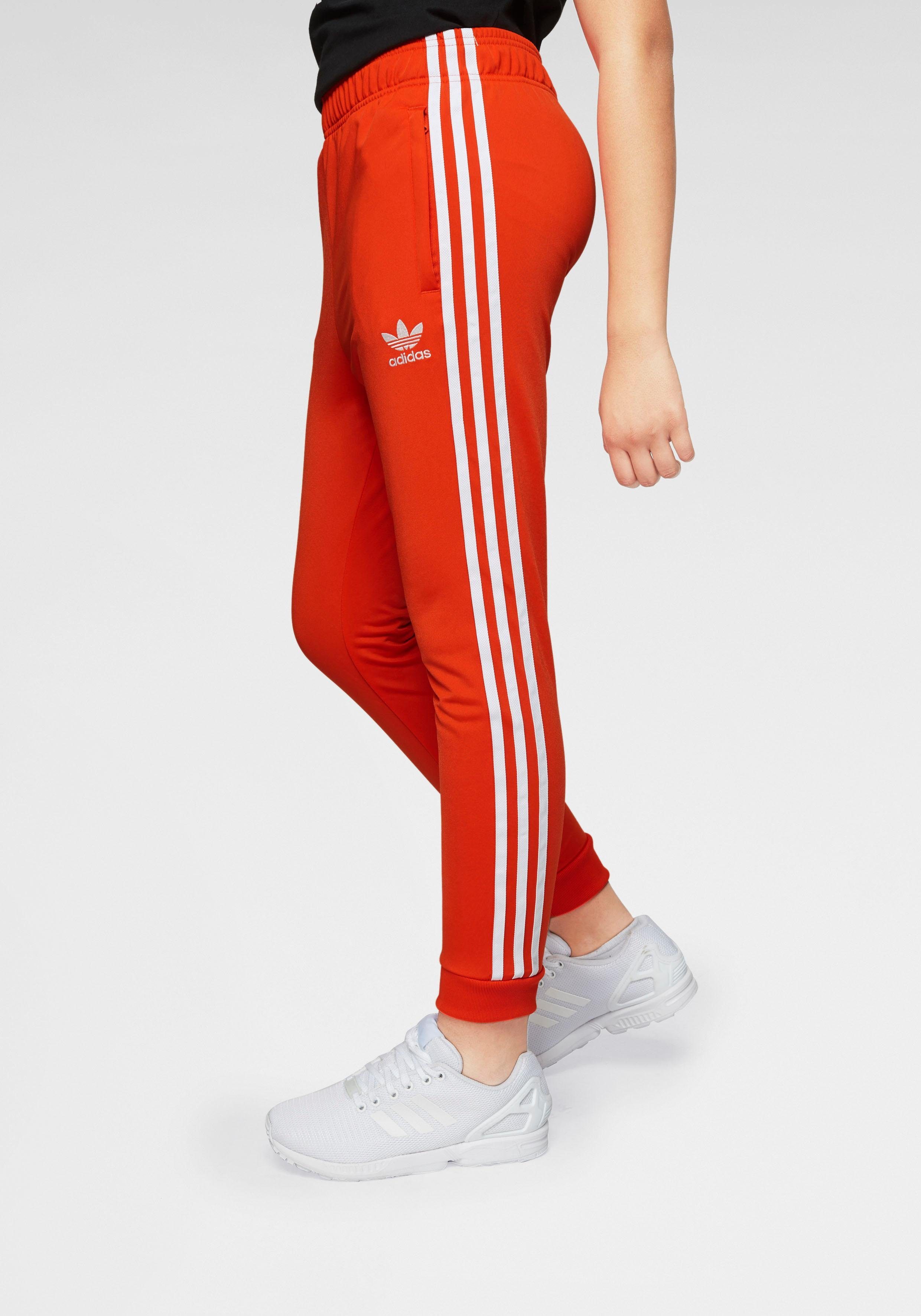 adidas Damen SST Trainingshose: : Sport & Freizeit adidas Damen SST Trainingshose: : Sport & Freizeit
