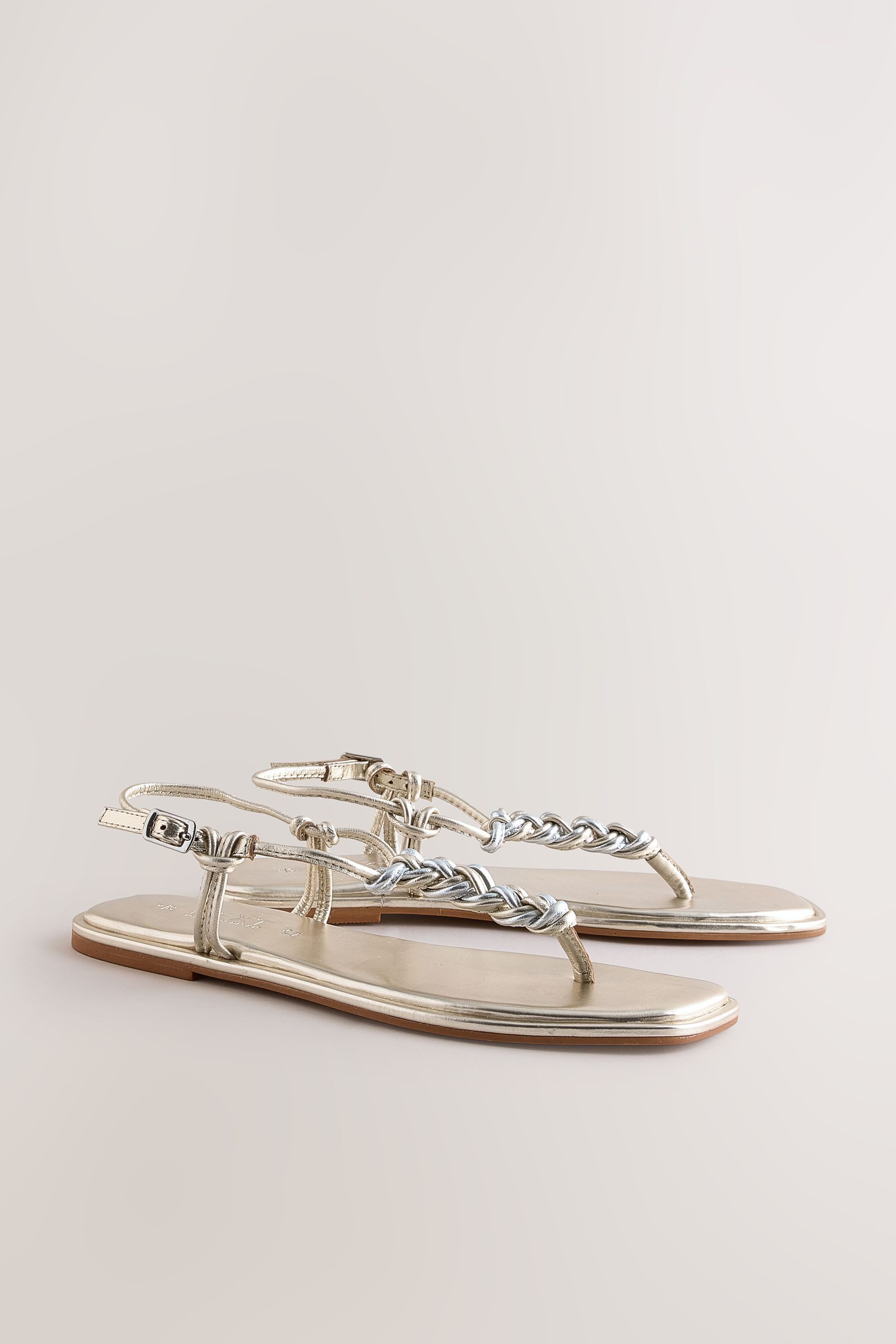 Next Forever Comfort® Zehenstegsandalen mit Webdetail Sandale (1-tlg)