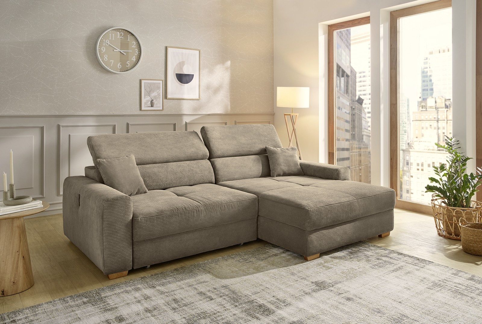 luma-home Ecksofa 15401, mit elektrischer Sitztiefenverstellung und höhenverstellbaren Kopfstützen B277/H187/T109 cm, USB-A und USB-C Ladeport, seitenverkehrt montierbar, Cord Braun Taupe
