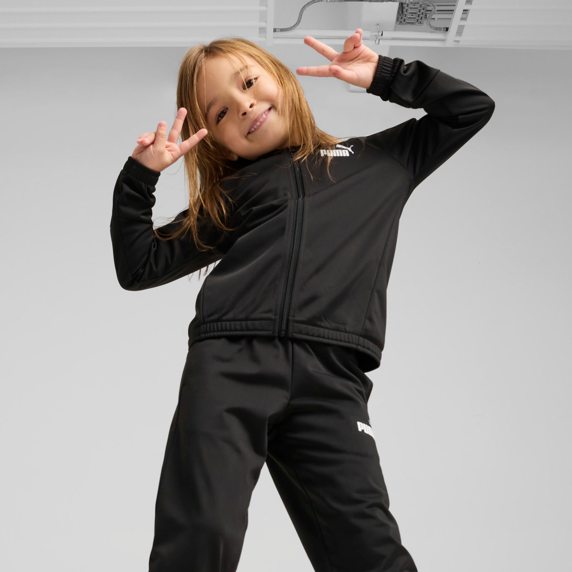 PUMA Trainingsanzug ESS NO.1 LOGO POLY SUIT PS (2-tlg), zweiteiliges Set, Regular Fit, mit verstellbarem Kordelzug