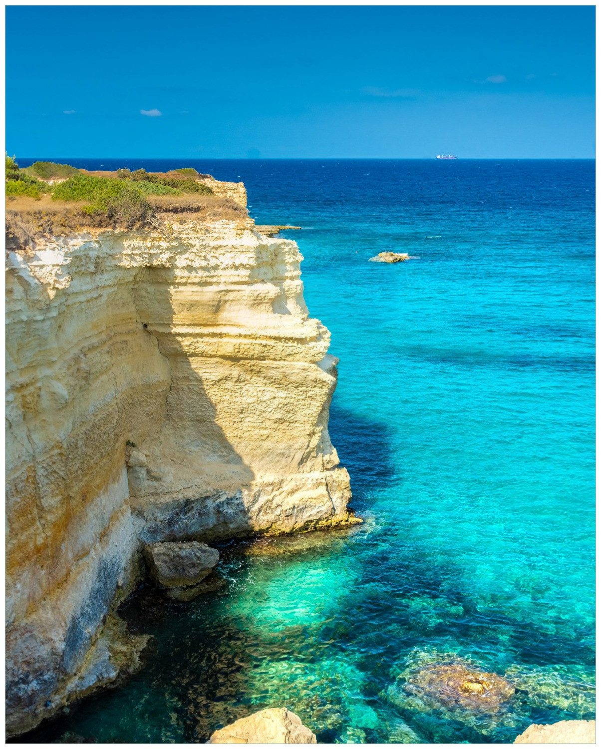 Wallario Poster, Steilküste am Meer, in verschiedenen Ausführungen
