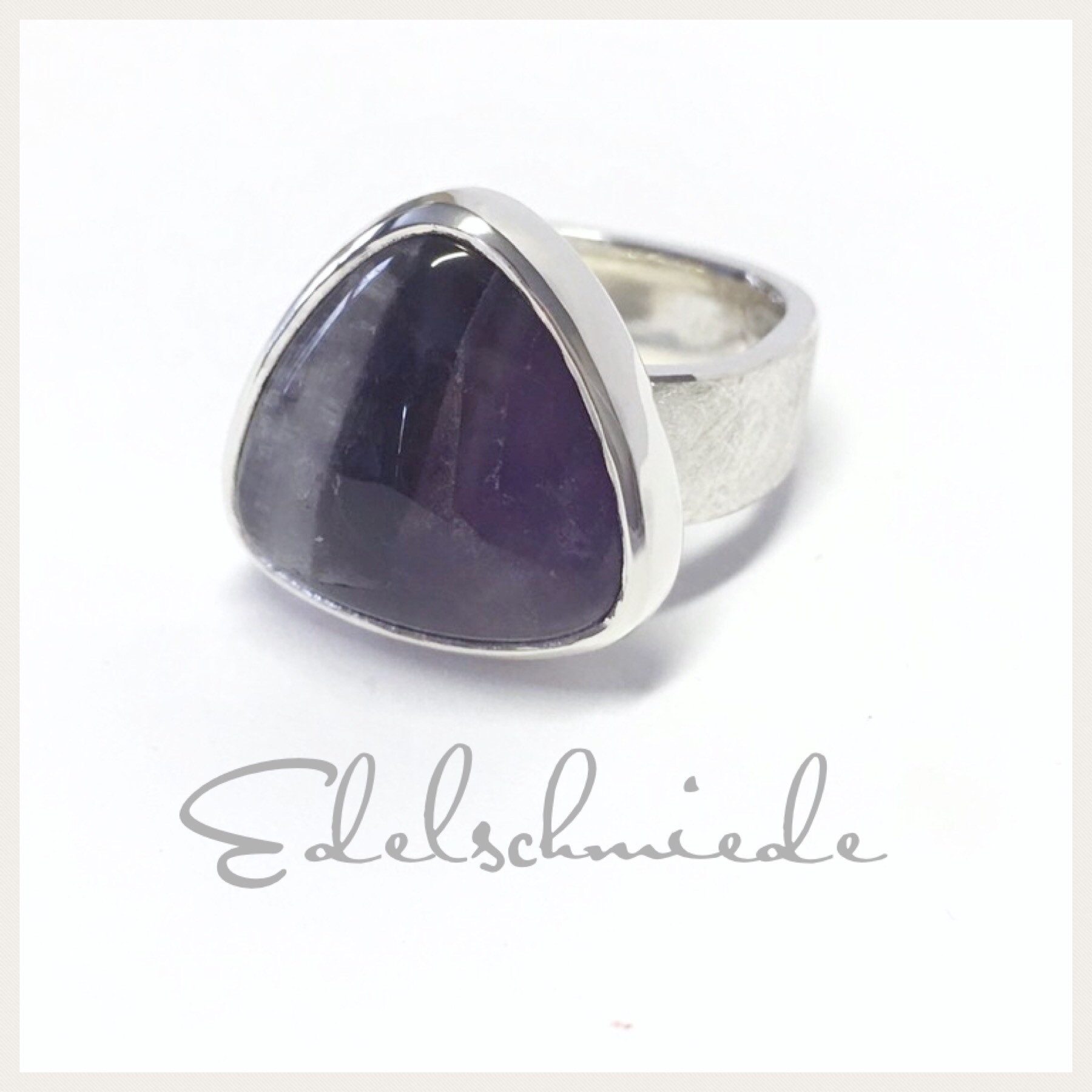 Silberring massiver Silberring 925 dreieckigem Amethyst Quarz Cabochon Größe 59