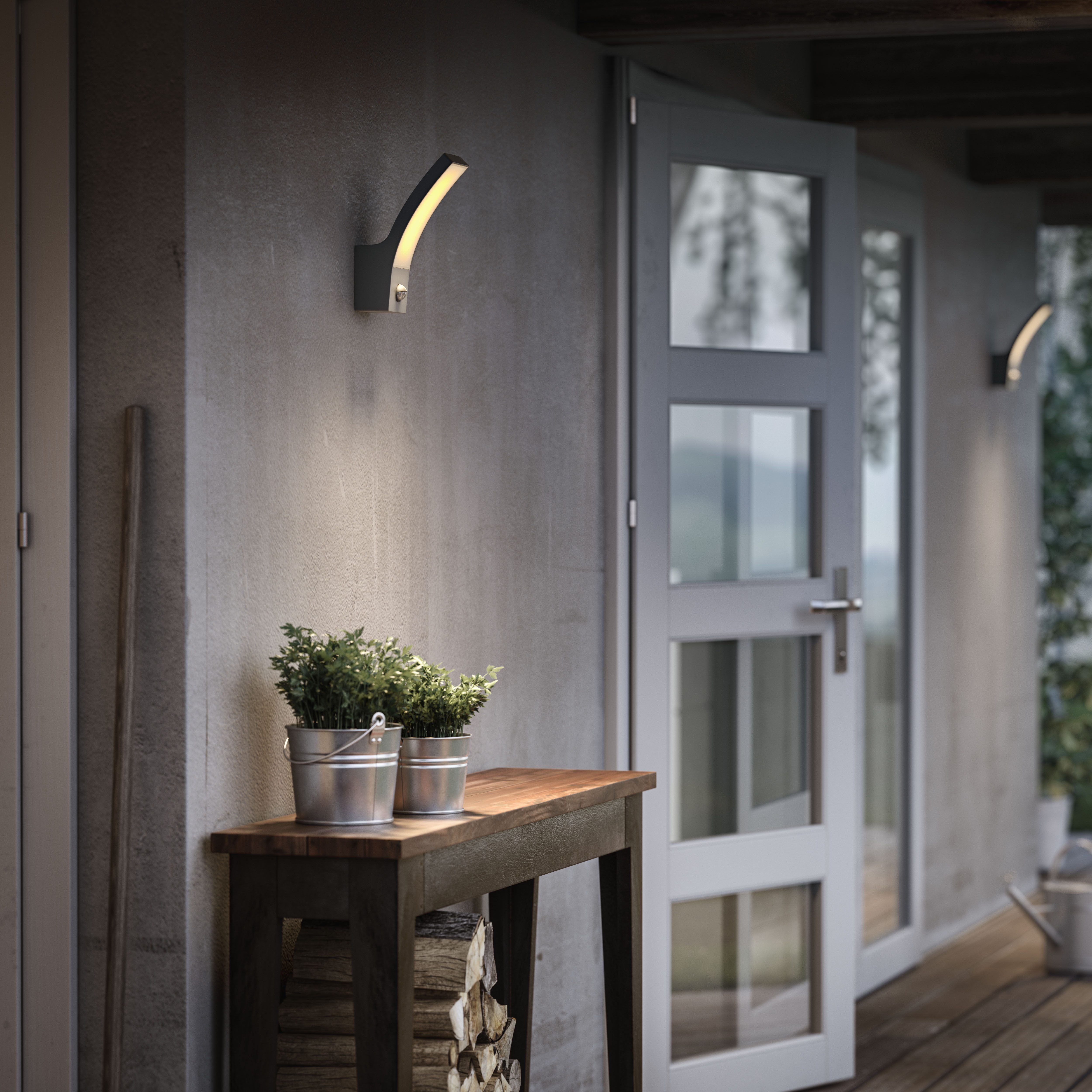 Philips LED Außen-Wandleuchte Outdoor Ultra-Efficient Splay 3.8W, 2700 Kelvin, anthrazit, Abschaltautomatik, Bewegungsmelder, LED fest integriert, Warmweiß