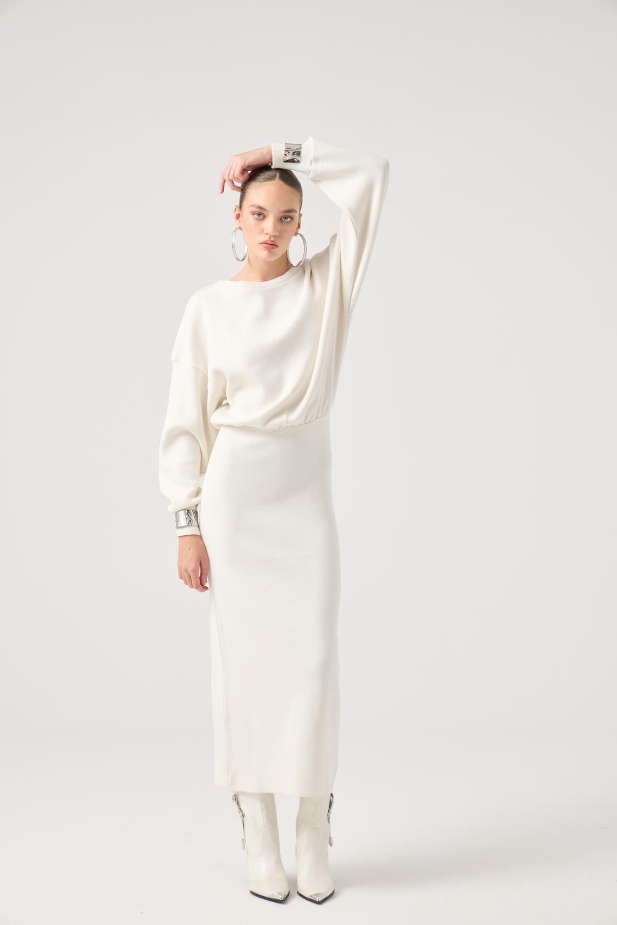 HOLLY LOLLY Midikleid Weiches Jacey Strickkleid Lang
