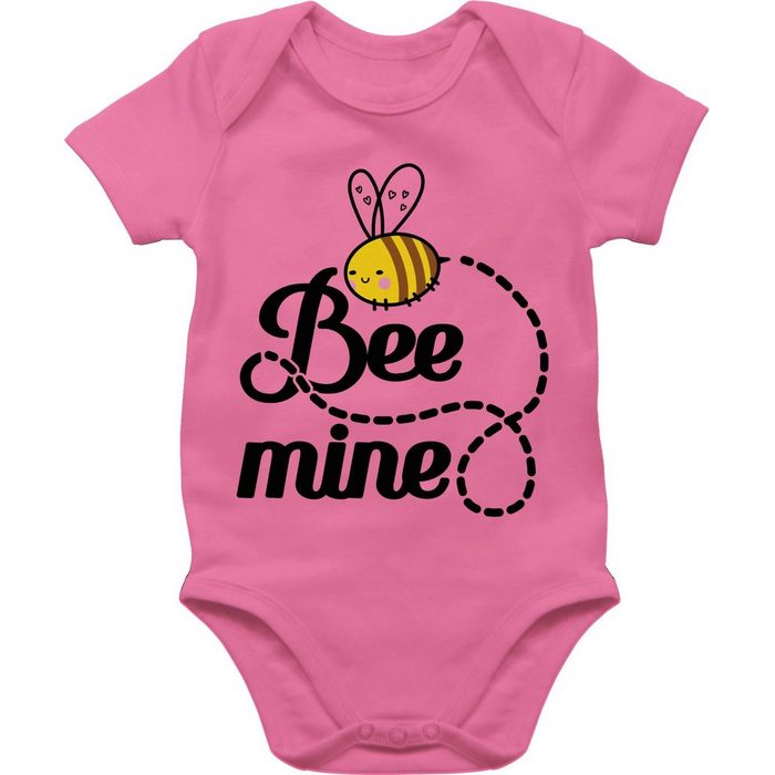 Shirtracer Shirtbody Bee mine mit Biene - Valentinstag Geschenk Baby - Baby Body Kurzarm bienen body baby - valentinstags geschenke - strampler biene