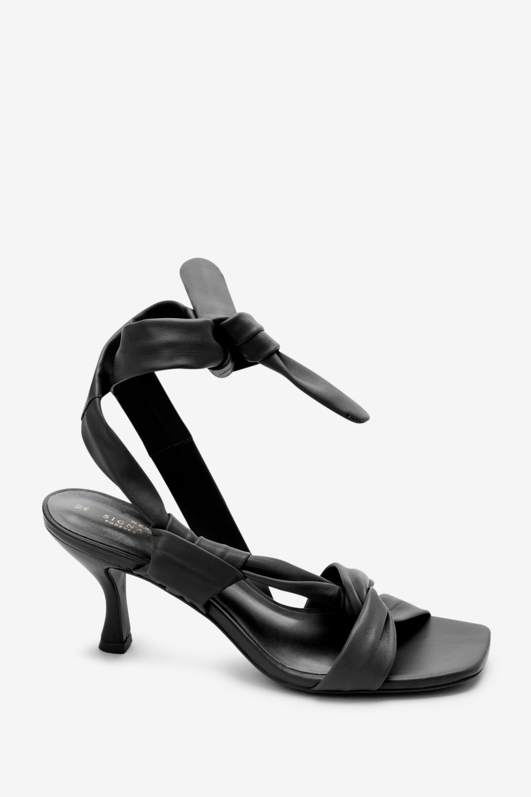 Next zum Black aus (1-tlg) Leder Sandalette Binden Weiche Signature Sandalette