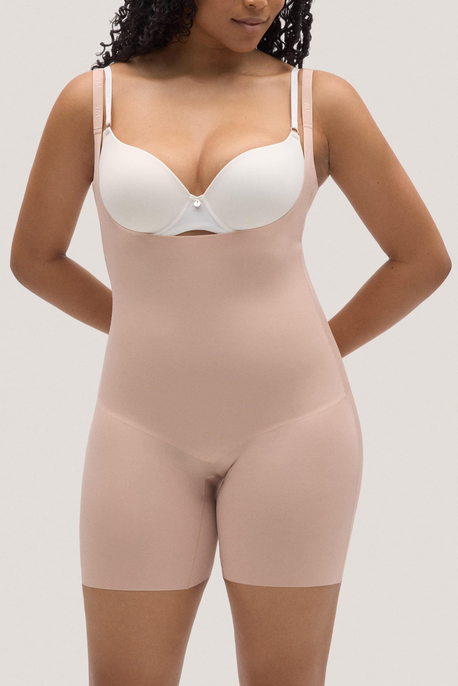 beige