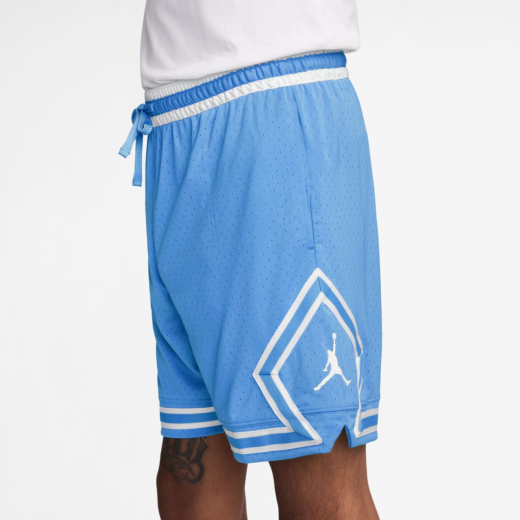 Jordan Trainingsshorts Jordan Sport Men's Dri-FIT Mesh Diamond Shorts mit Kordelzug im Bund, aus Polyester
