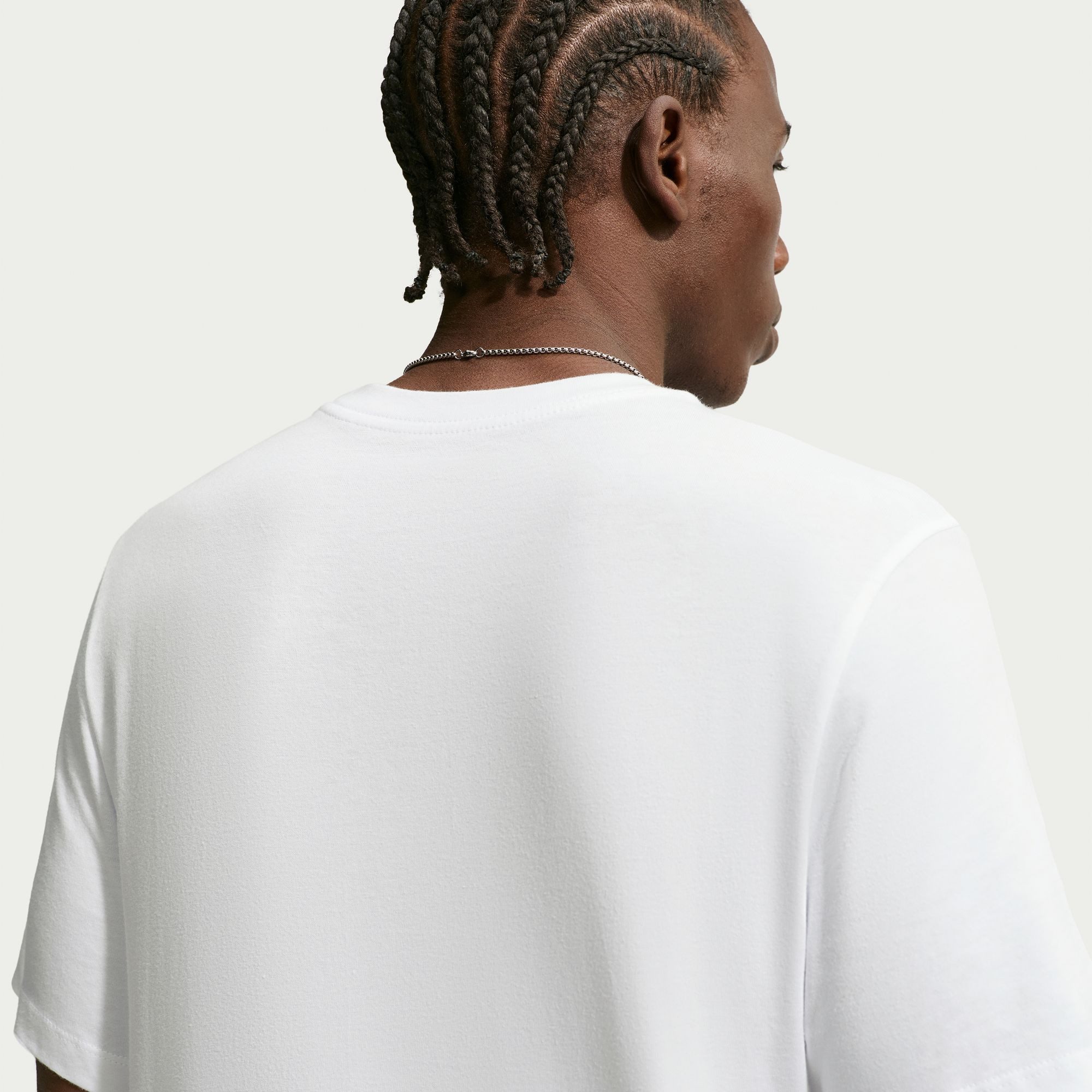 Nike Sportswear T-Shirt Nike Sportswear Men's T-Shirt mit Rundhalsausschnitt, aus Baumwolle, normale Länge