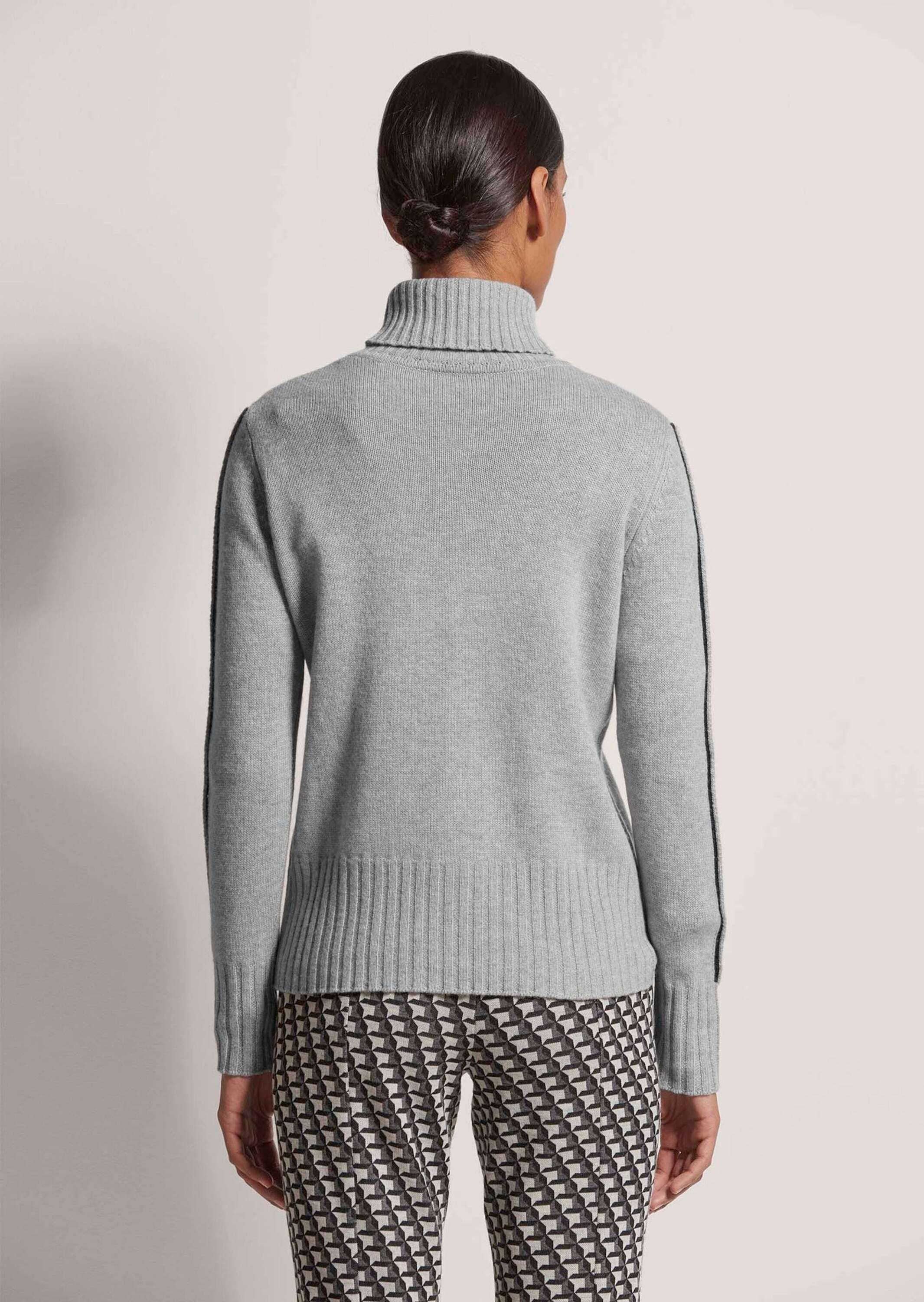 MADELEINE Strickpullover Moderner Wollpullover mit Ajour-Muster Flauschiger Strickpullover mit Stehkragen, Biesen und Langarm