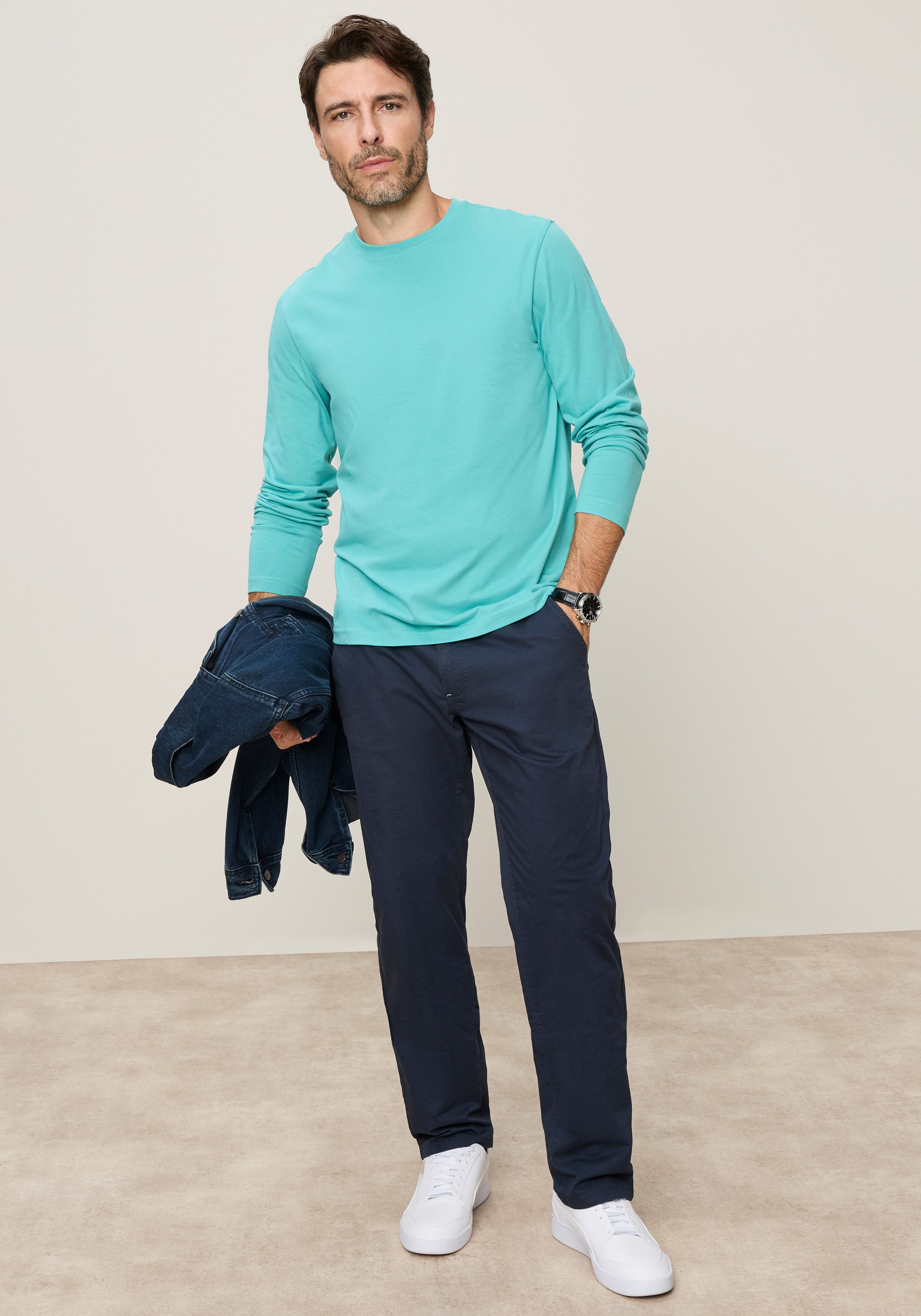 Zum Outfit 10