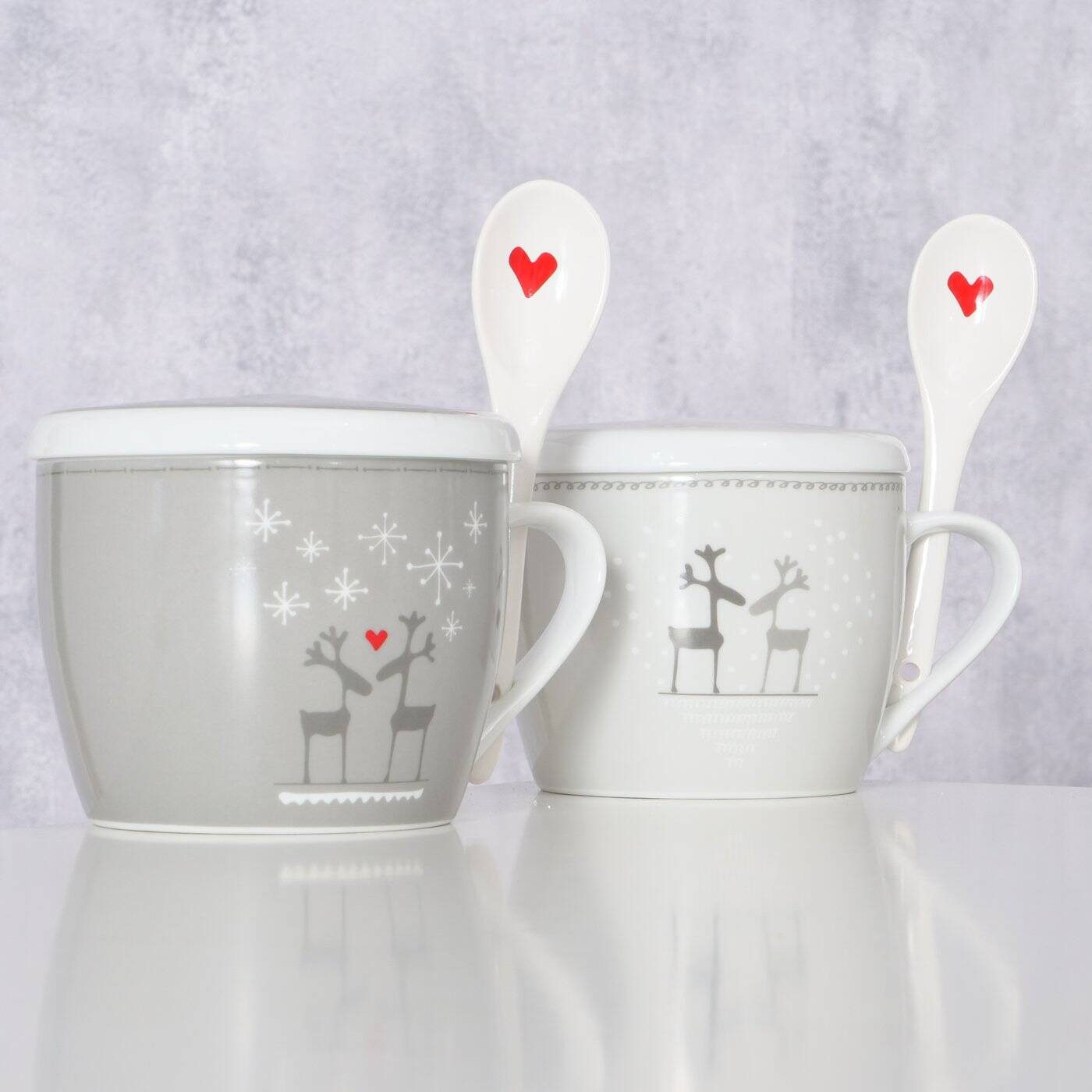 BOLTZE GRUPPE GmbH Becher Weihnachtstasse Jumbo mit Deckel und Löffel LOVELIES, 600 ml, Porzellan, Weihnachtstasse inkl. Deckel und Löffel