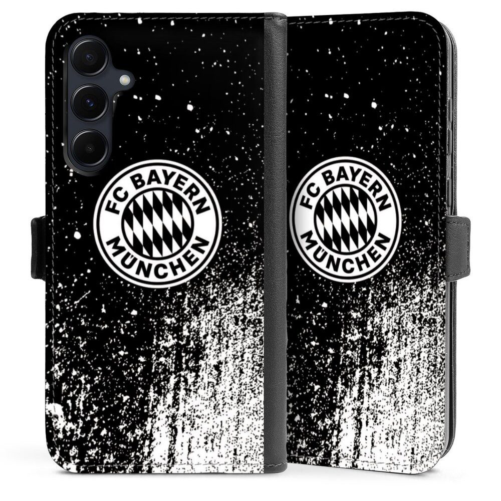 DeinDesign Handyhülle FC Bayern München Offizielles Lizenzprodukt FCB Splatter Schwarz - FCB, Samsung Galaxy A55 5G Hülle Handy Flip Case Wallet Cover