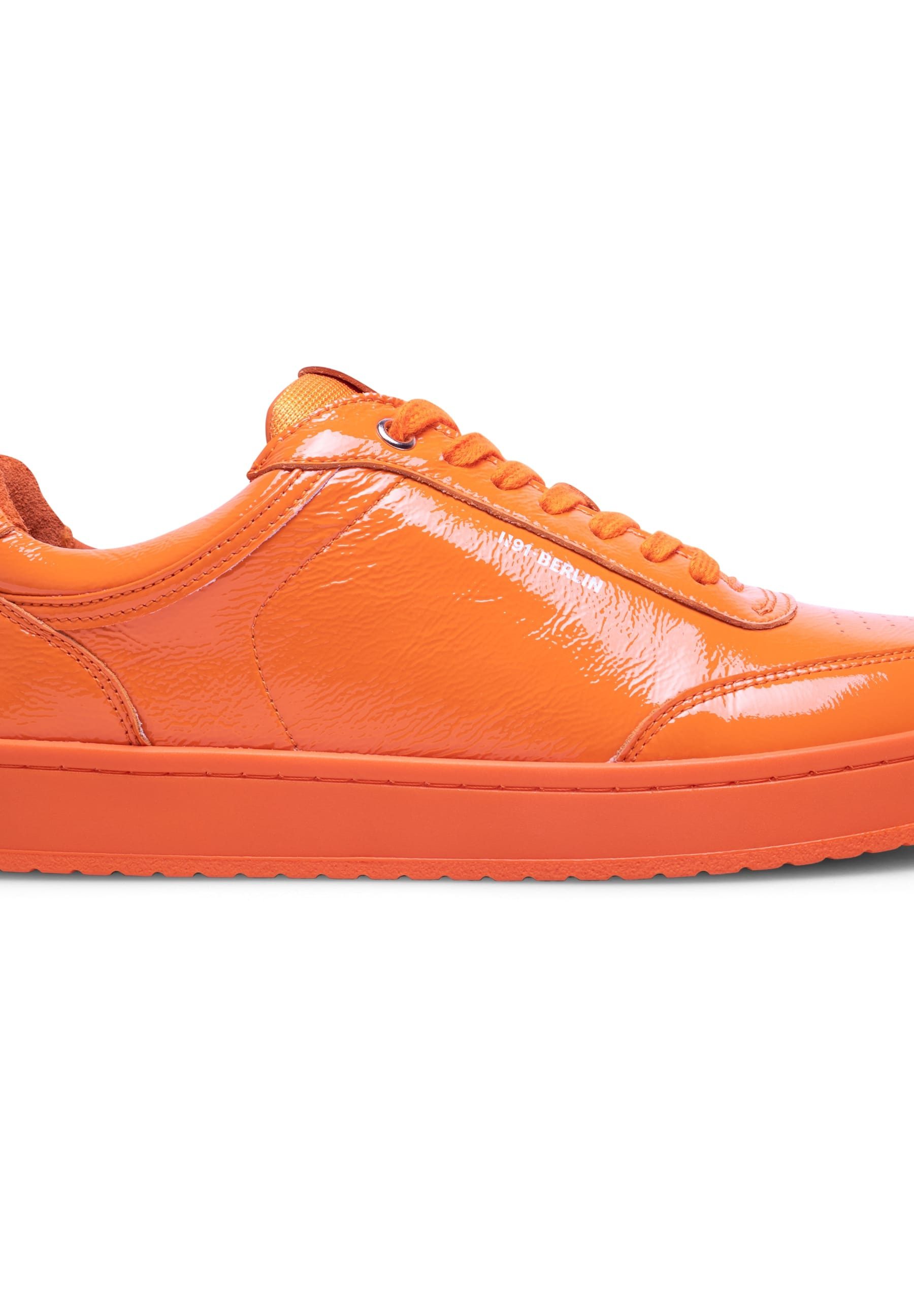 N91 Court M AX Sneaker