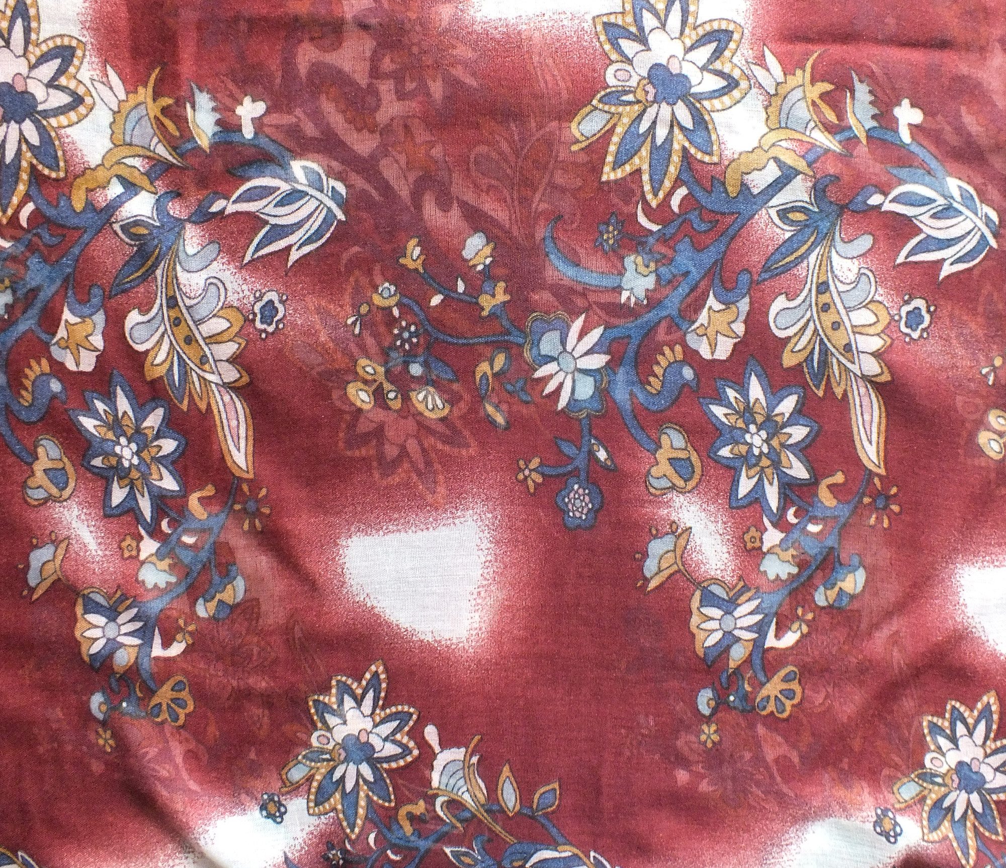 chic4home Schal Voyage Vibes, (1-St. 1-teilig), Damen langer Schal Blumen-Muster Viskose