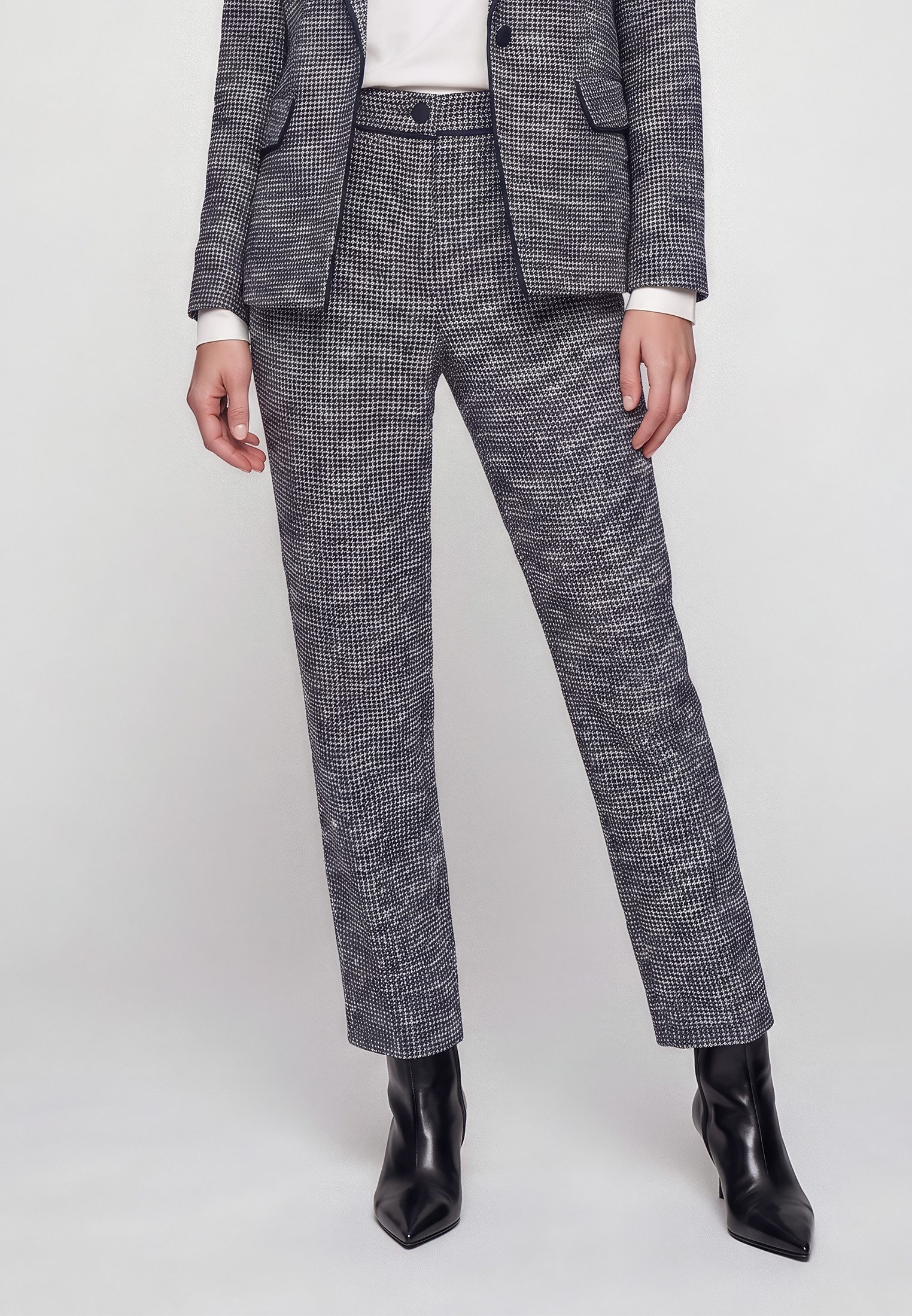 MARC AUREL 7/8-Hose aus Bouclé