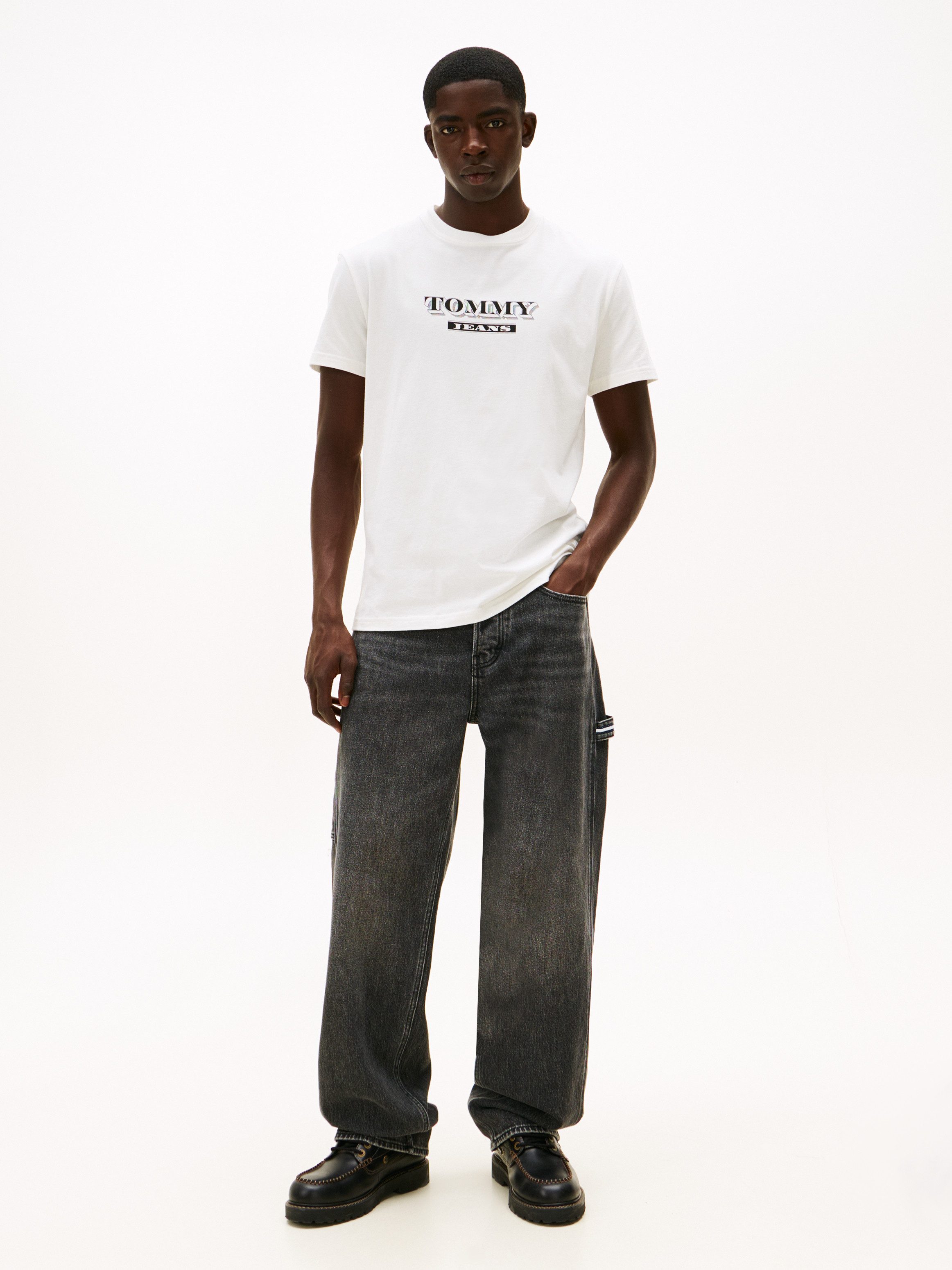 Tommy Jeans Rundhalsshirt TJM BILLS FONT regular fit, Rundhals, bedruckt
