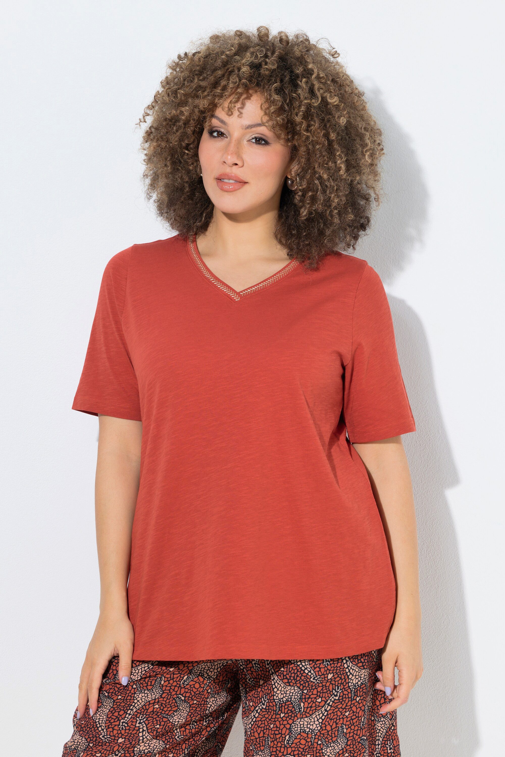 Ulla Popken T-Shirt T-Shirt Stickerei Classic V-Ausschnitt Halbarm