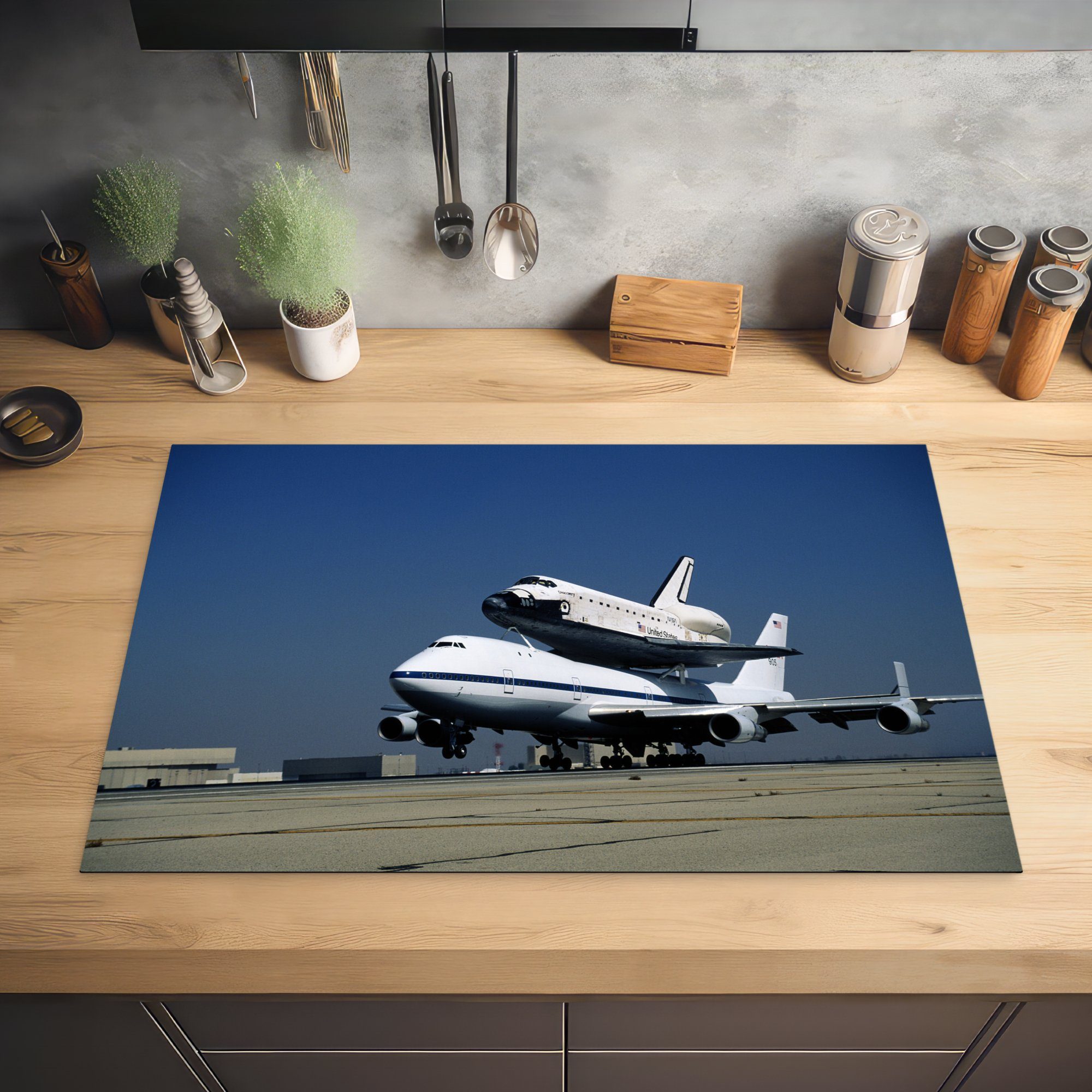 Herdblende-/Abdeckplatte küche, 81x52 Space tlg), (1 cm, die Flugzeuge Vinyl, Induktionskochfeld Ceranfeldabdeckung Schutz - NASA für MuchoWow - Shuttle,