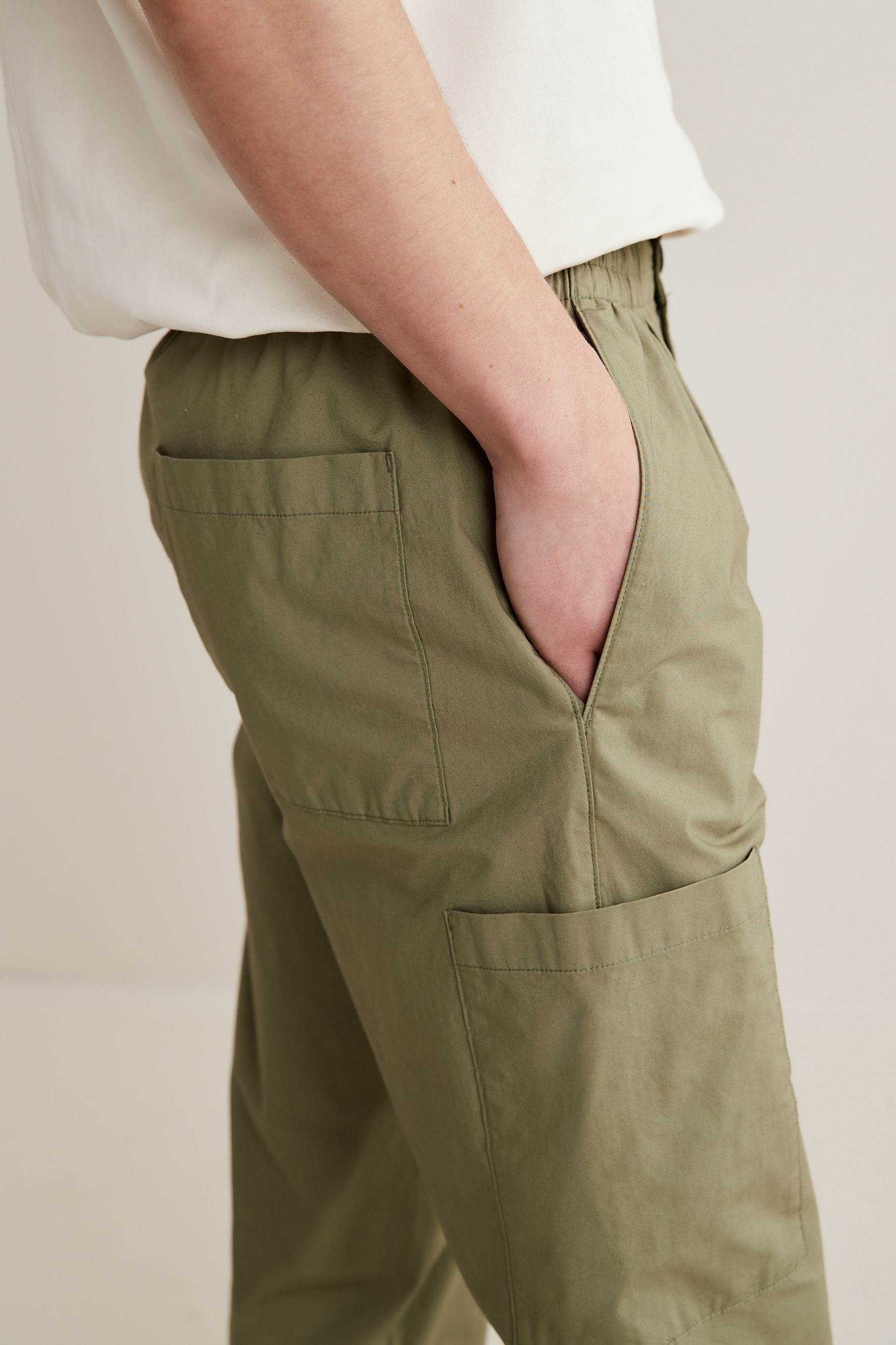 Next Cargohose Utility-Cargohose Green im Fit (1-tlg) Relaxed Khaki