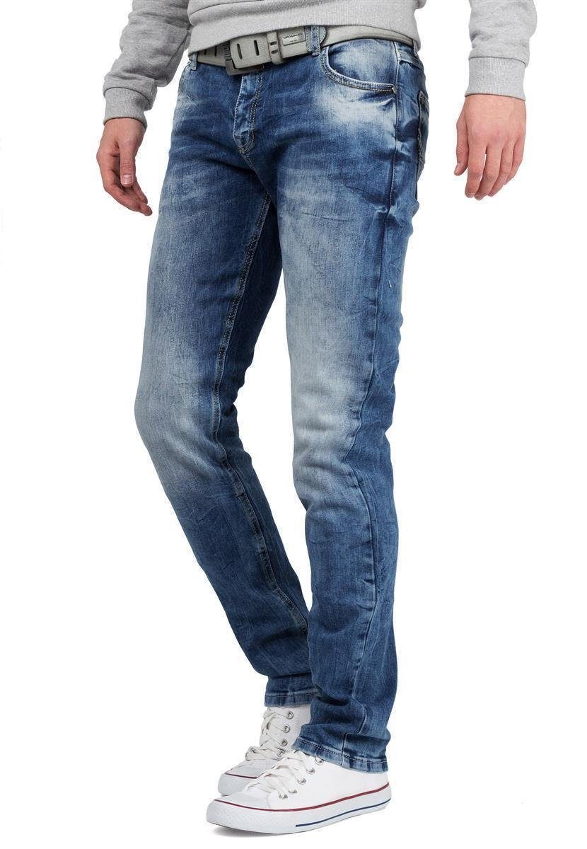 Cipo & Baxx Slim-fit-Jeans Herren Slim Fit Hose Stonewashed BA-CD533 Kontrastnaht und verzierte Gesäßtaschen