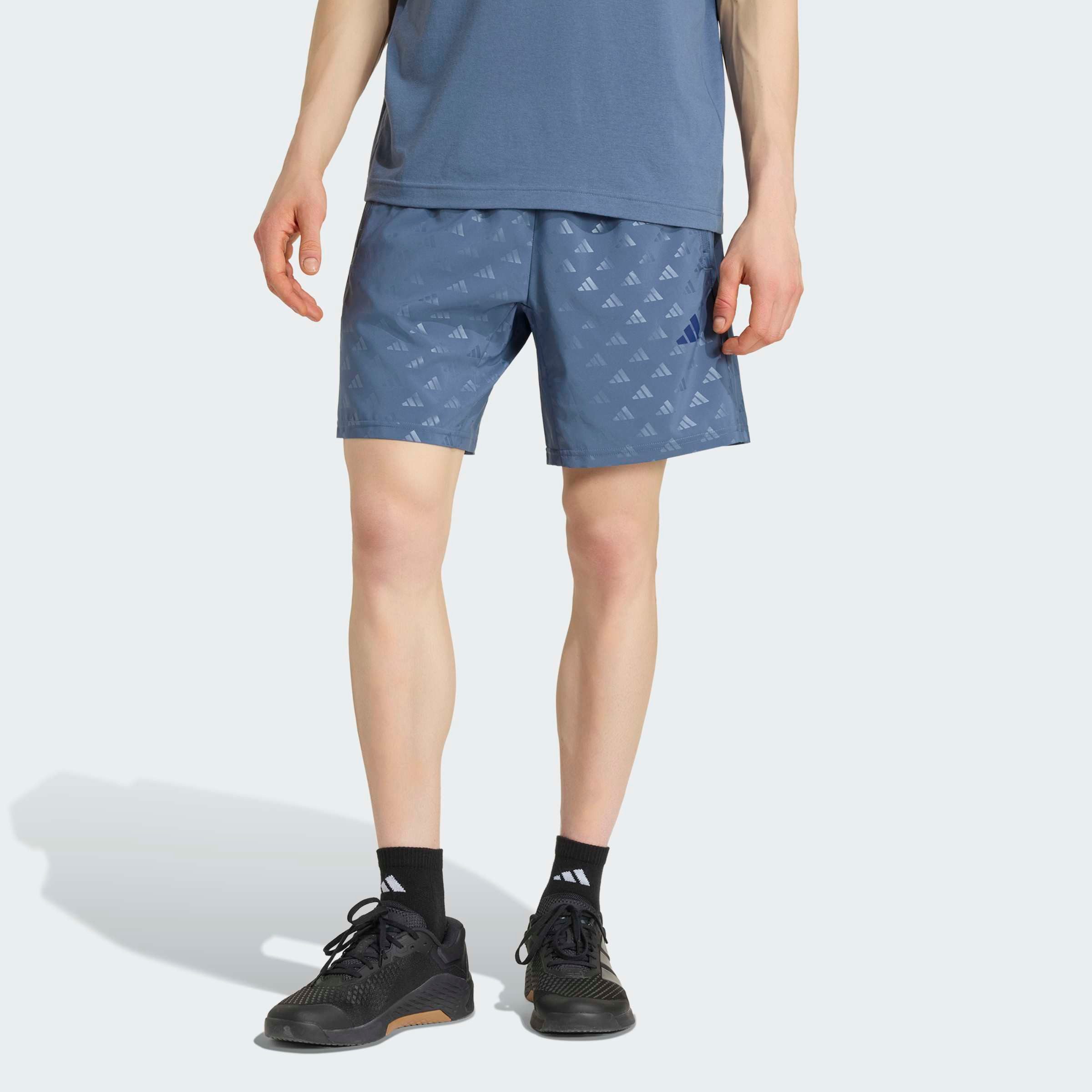 adidas Performance Shorts WORKOUT ESSENTIALS BRANDLOVE WOVEN für sportliche Aktivitäten, mit Climacool®, Normal-weite Passform