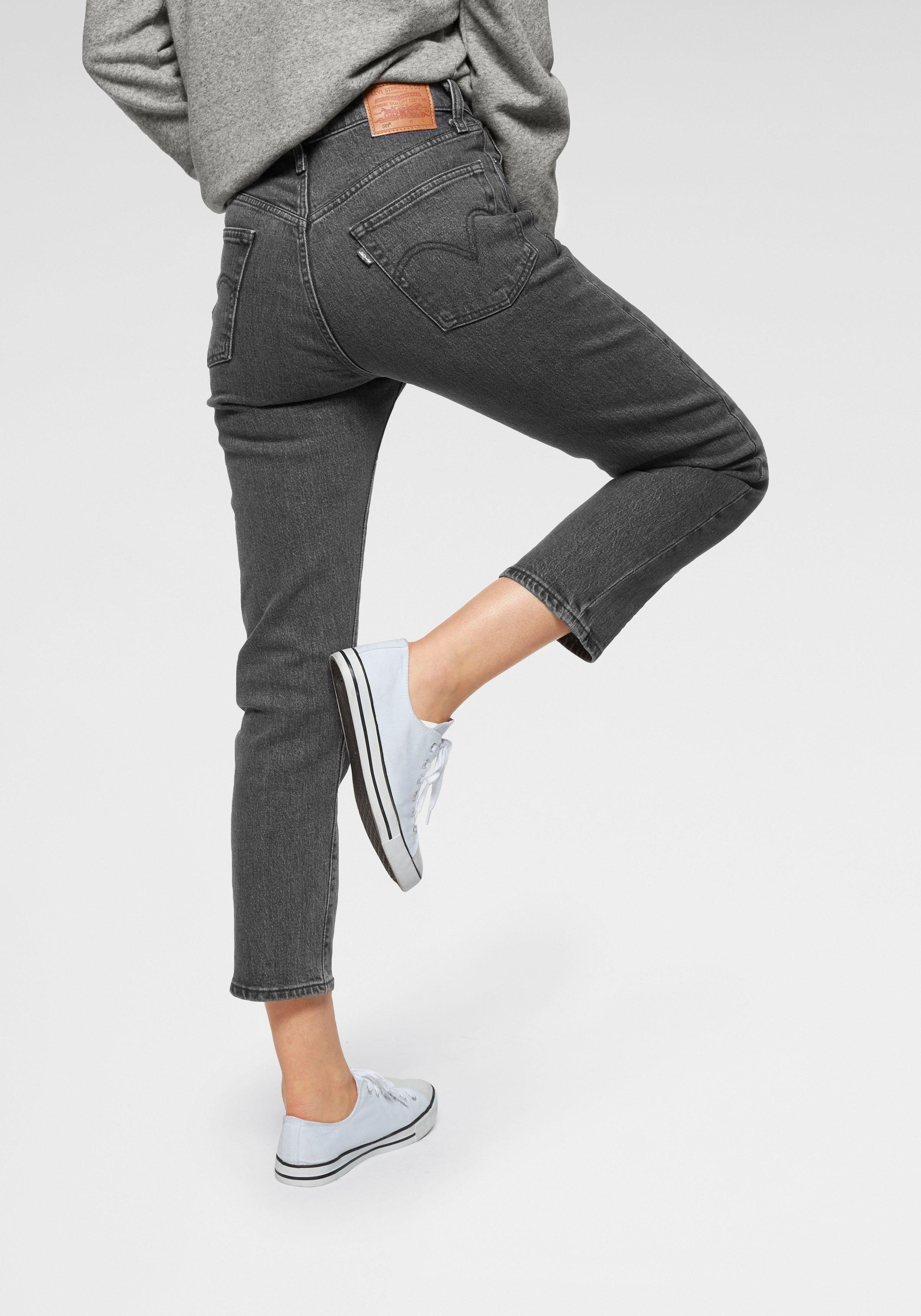 levis 501 crop dancing in the dark