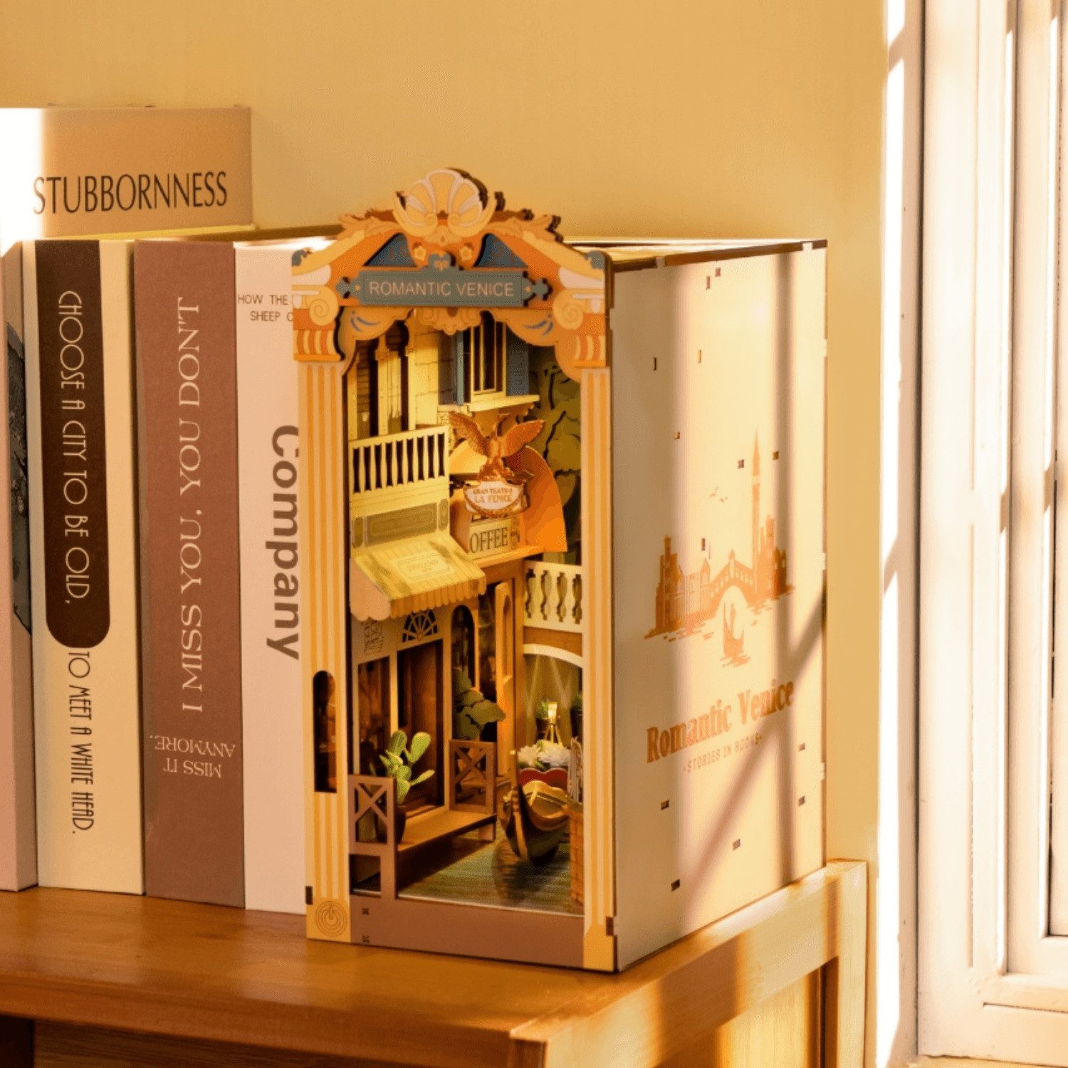 Robotime Buchstütze Romantisches Venedig Diorama Rolife Book Nook