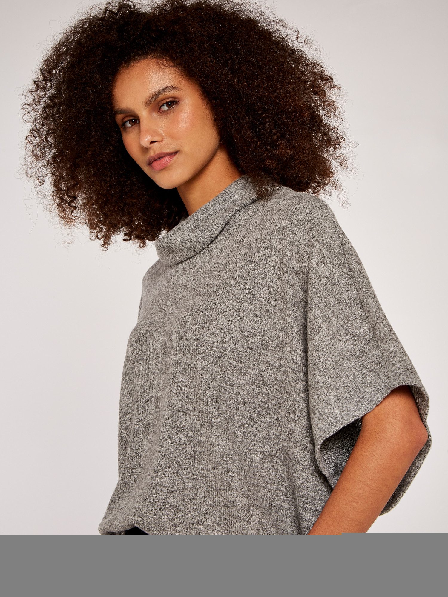 Apricot Kurzarmpullover Cape in Rippstrick mit Rollkragen