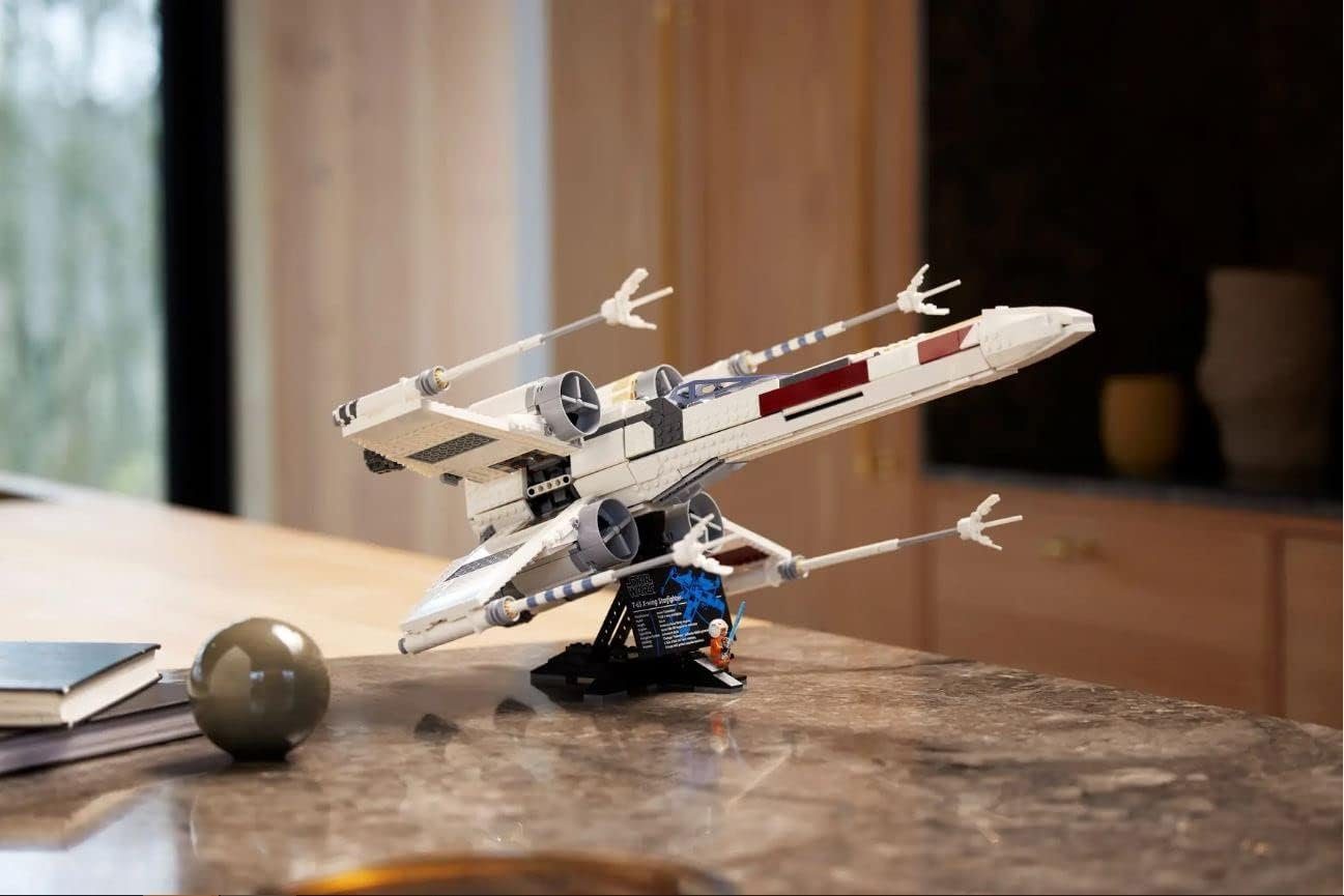 LEGO® Star Wars X-Wing Starfighter - Ultimate Collector Series (75355) Konstruktions-Spielset, (1949 St) – Bild 4 von 4