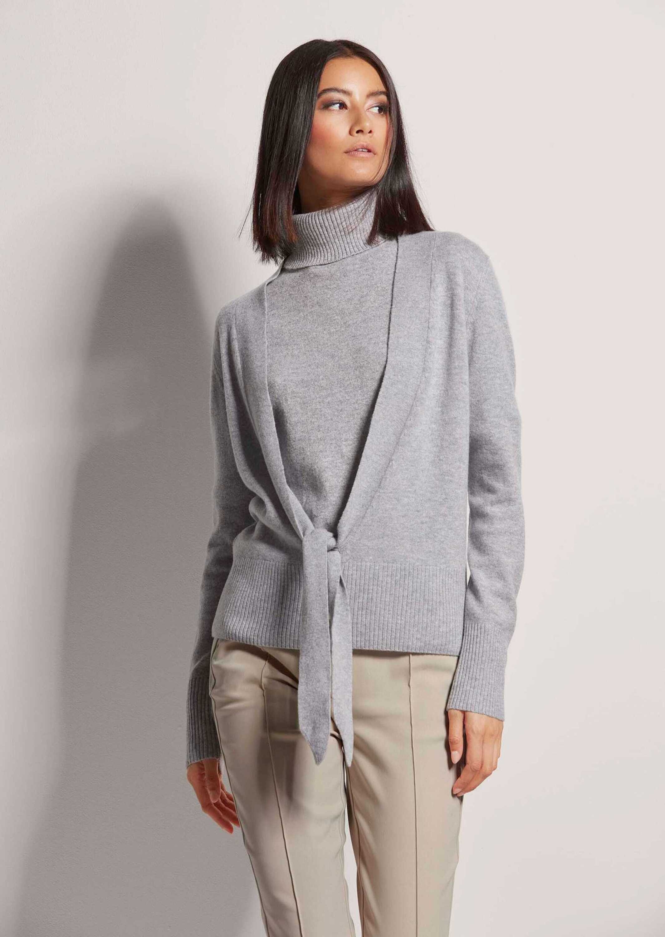 MADELEINE Strickjacke Kaschmir-Strickjacke mit tiefem V-Ausschnitt günstig online kaufen