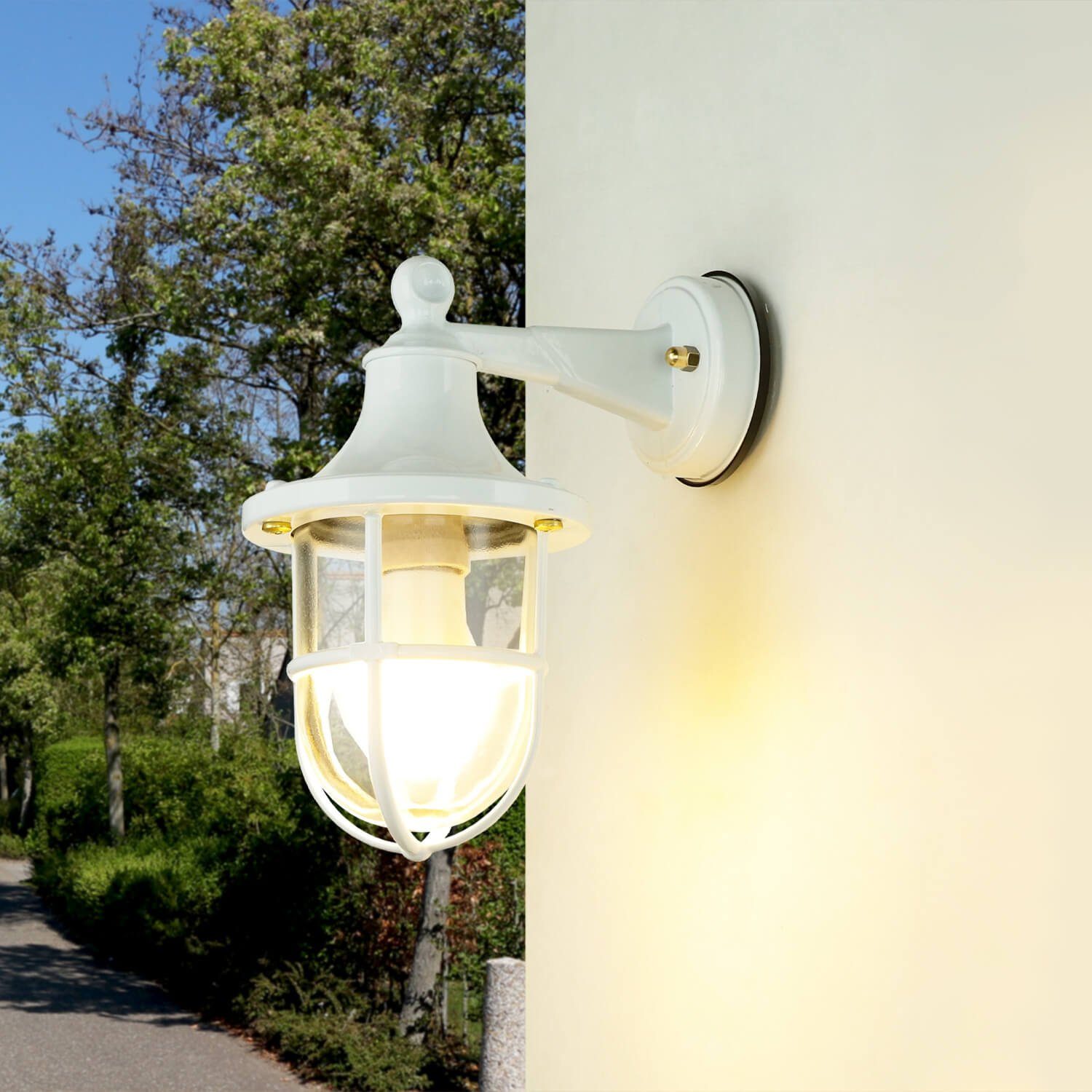 Licht-Erlebnisse Außen-Wandleuchte SANTORIN, ohne Leuchtmittel, Weiß IP64 E27 Glas Messing Maritim Terrasse Garten