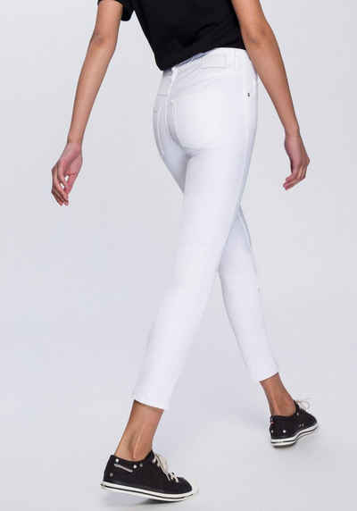 BRAX Jeans 'Shakira S' Saumabschluss mit Schlitz und BRAX Jeans 'Shakira S' Saumabschluss mit Schlitz und