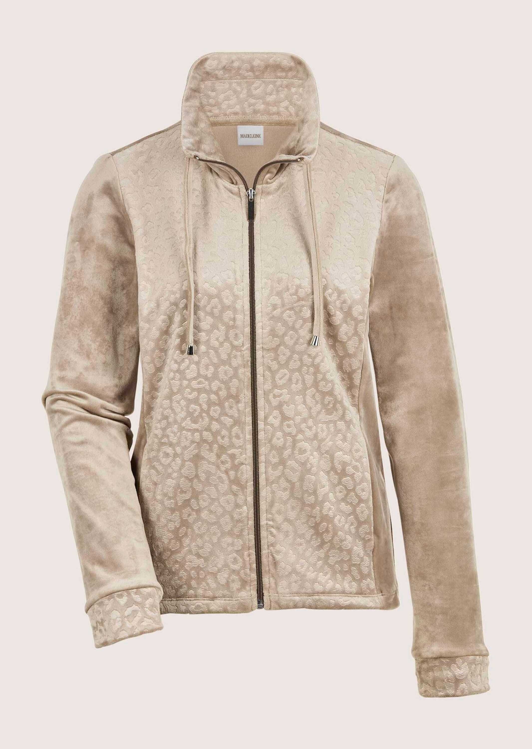 MADELEINE Outdoorjacke Flauschige Nickijacke mit Reißverschluss Sportive Jacke mit Stehkragen und Taschen