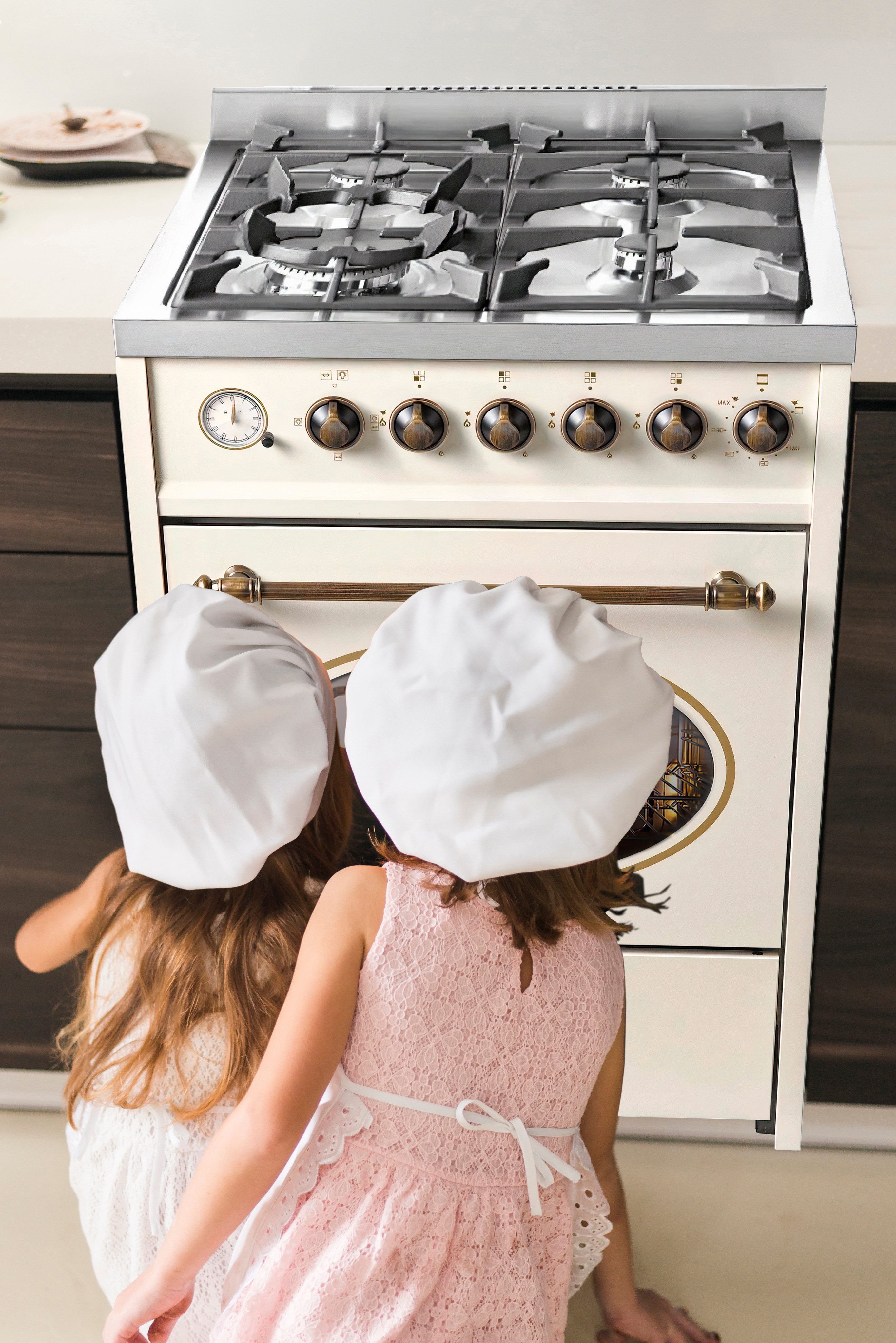 GURARI Gas-Standherd Retro Gas Elektro Standherd 60 cm Erdgas Fl.Gas 4 Kw WOK mit Dunstabzugshaube 60 cm, Saugstark 1000m³/h E 614 Cr r+GCH C 046 WH 6., mit 1-fach-Teleskopauszug