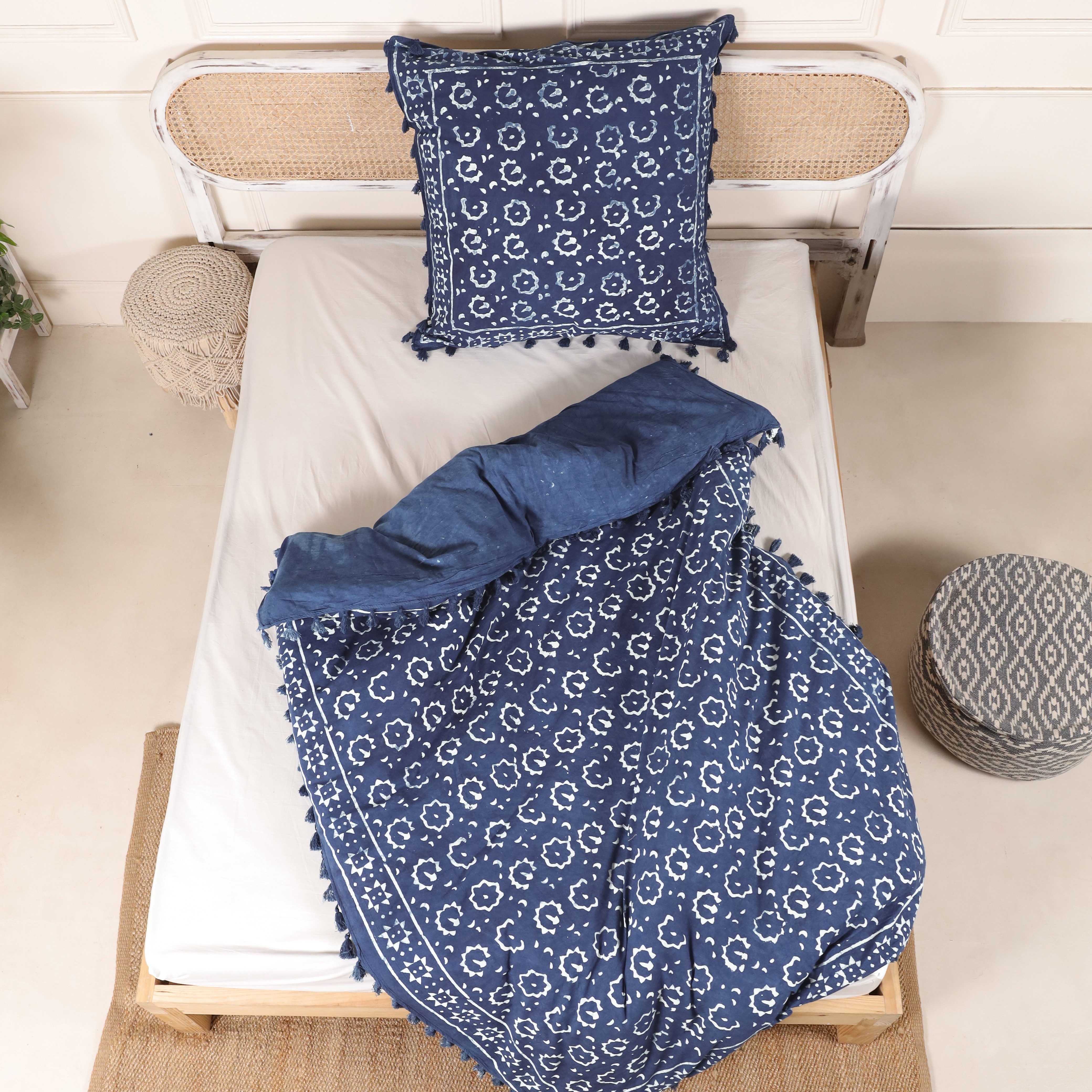 Karmandala Bettwäsche Bettbezug 135x200 cm Blau Boho Style Indigo Blockdruck Blume, 100% Baumwolle, mit Reißverschluss, natürlich gefärbt