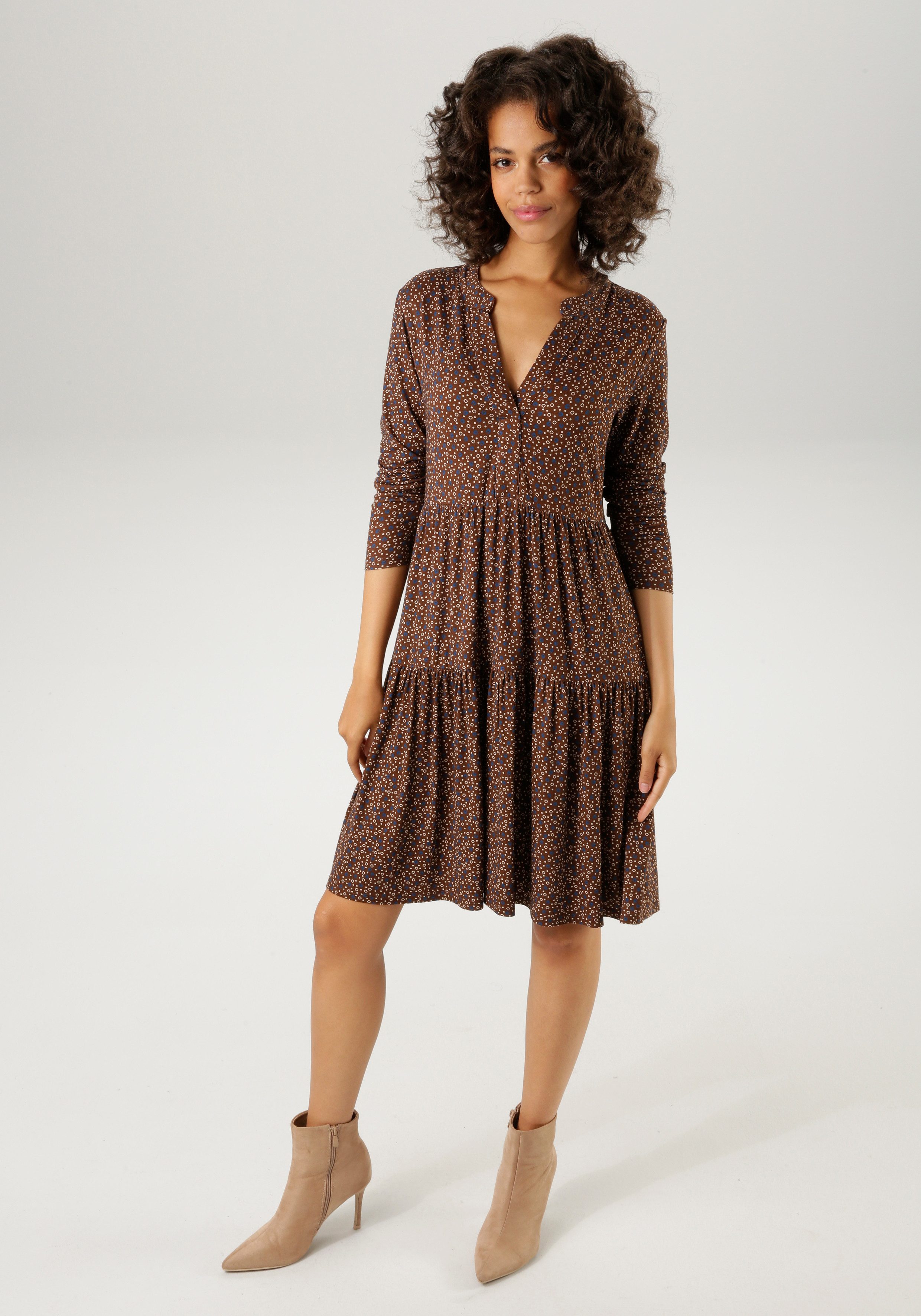 Aniston CASUAL Jerseykleid mit trendfarbigen, grafischen Allover-Druck günstig online kaufen